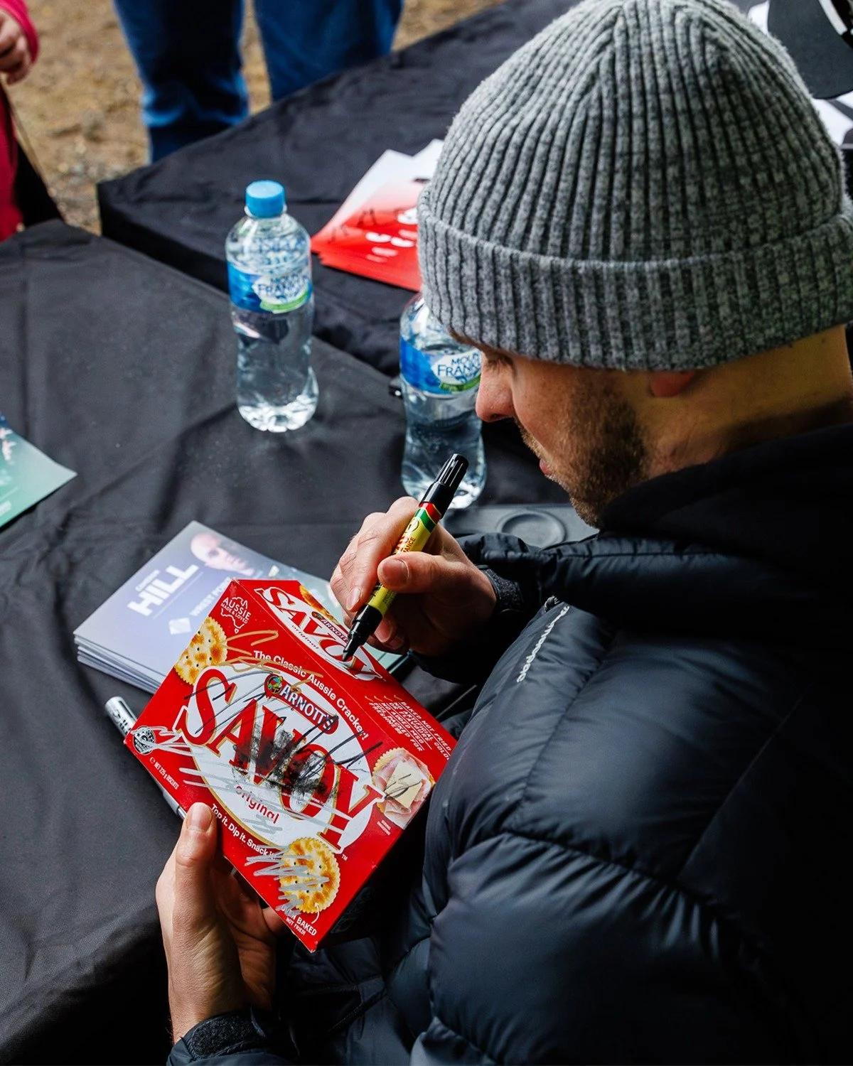 Thank you for the support Tassie friends! Even through rainy and cold signing sessions there were so so many warm welcomes.

(And a special shoutout to the NZ fans that travelled over! We saw a few of them this weekend 🫶)