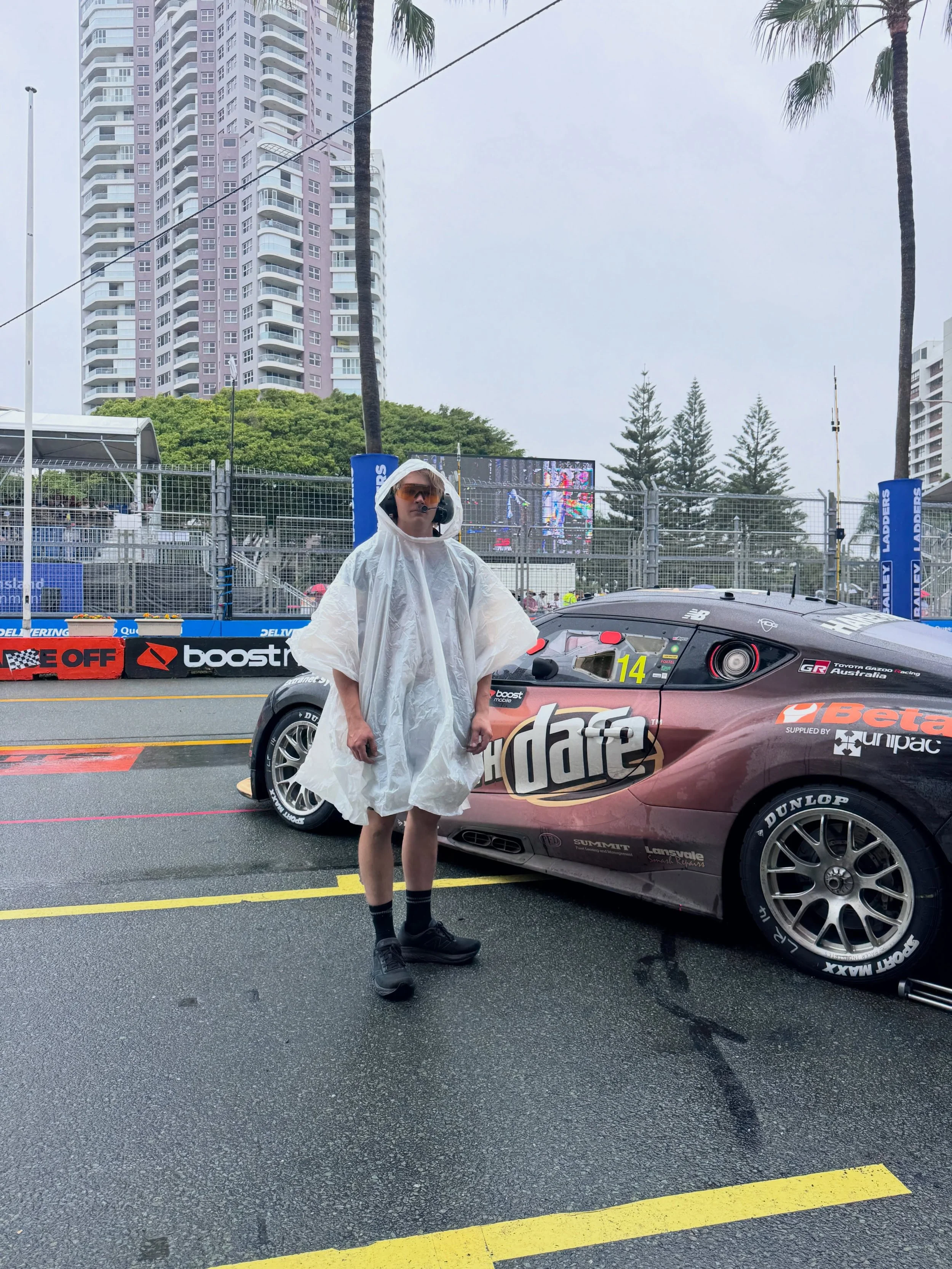 GC Admin clear out (a lot of these will be us trying to stay dry)

🤷&zwj;♂️

A dry grid. Incredible 

Friendly fire

🫶

Flower pot men

Shoe drying 

Family ❤️

The vibe 

@pitviper_au 

Moments with Phil

All lined up 

Help from friends

Tv chats