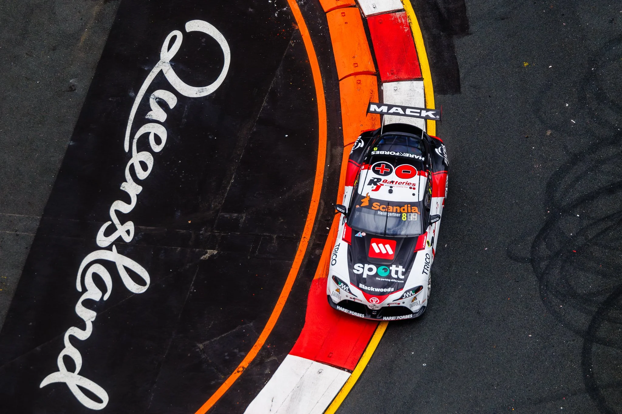 Heimgartner surfs into Top Ten Shootout after Friday at the Gold Coast 500