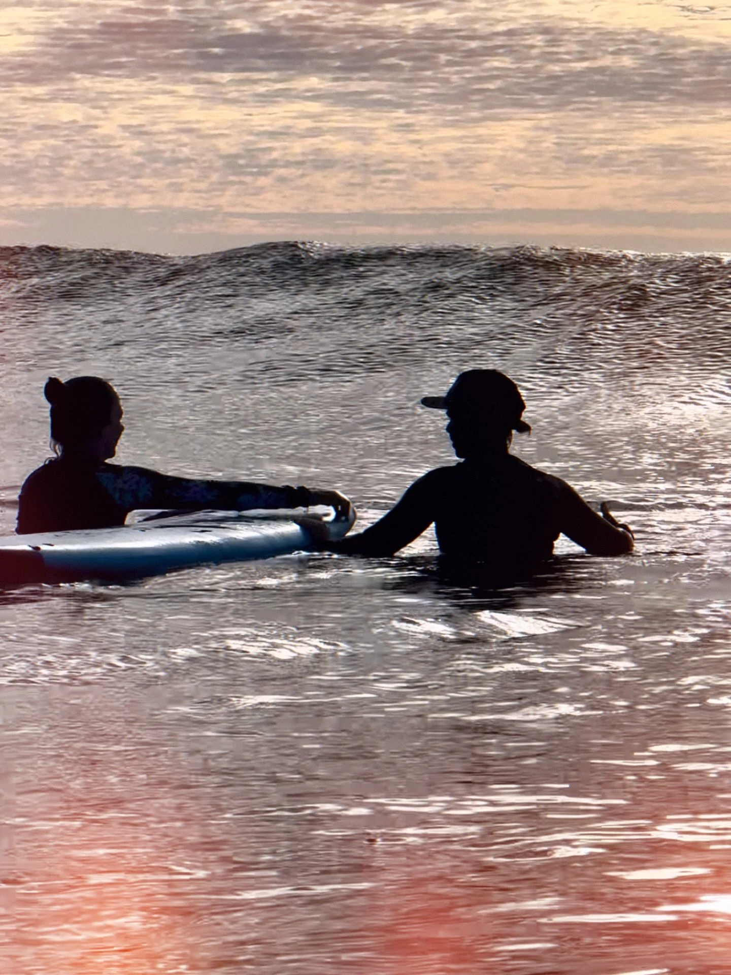 Happy Monday legends ☀️🌊

Don&rsquo;t let this weather dampen your stoke &mdash; better days (and waves) are coming!

Our Final February weekend lessons are now LIVE 🙌
We&rsquo;ve got:

🏄&zwj;♀️ Beginner sessions
🏄 Intermediate sessions
🛹 Surf s