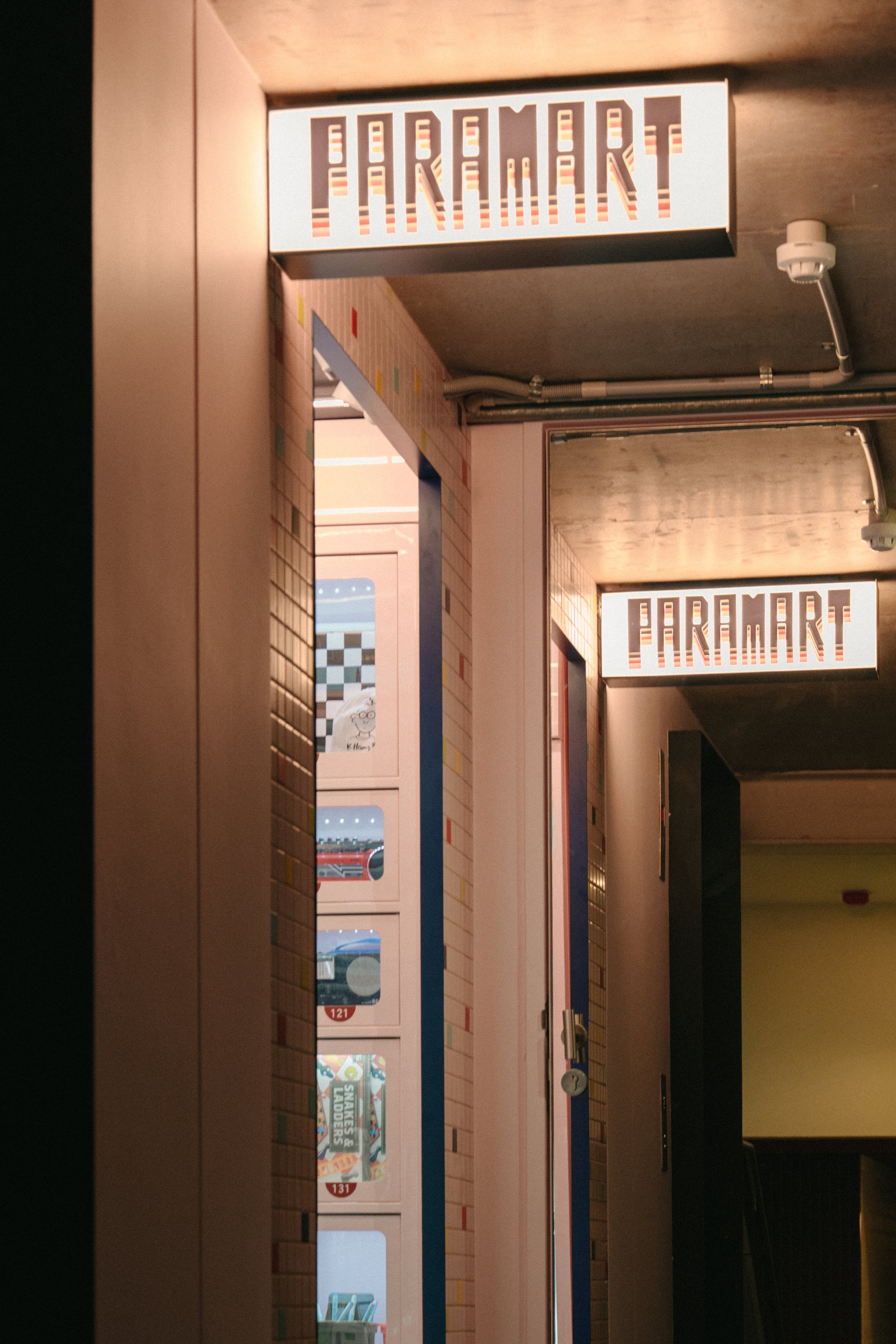 PHH - Paramart Signs and Street Scape