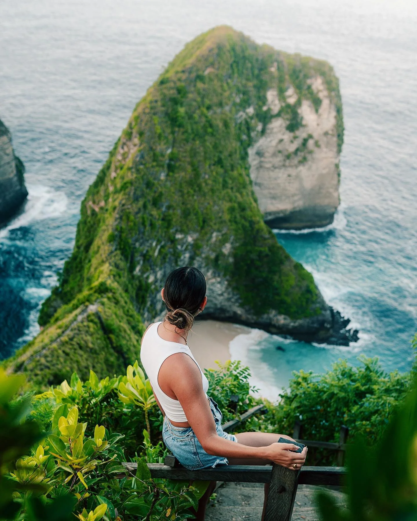 So excited to be back at this adventure island early next year 🌿

#igworldglobal #ig_tones #ig_shotz #planet_earth_shots #tlpicks #sunsetphotography #naturegramy #wowplanet #awesupply #wondermore #landscape_photography #awesome_earthpix #majestic_ea