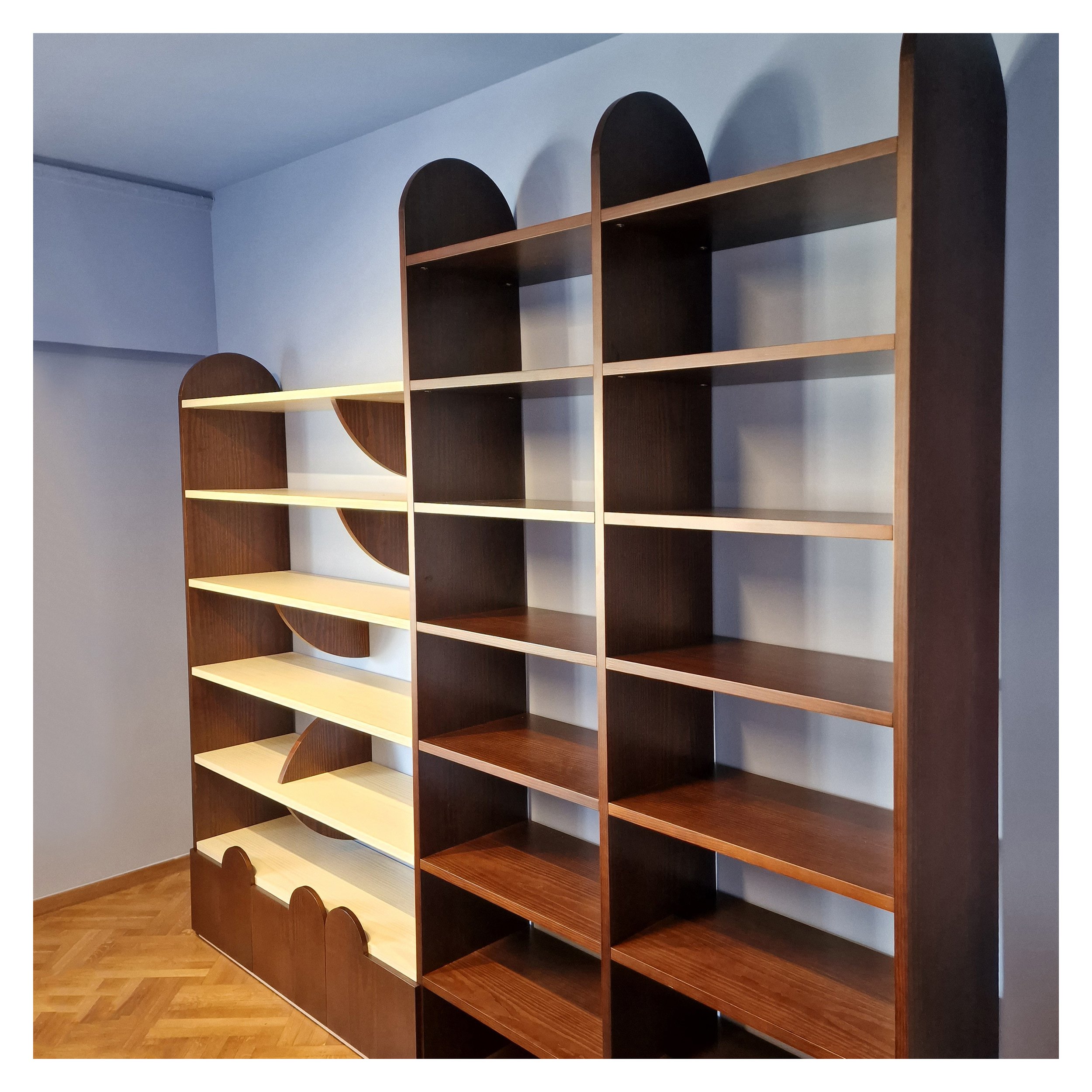 BOOKCASE 02
