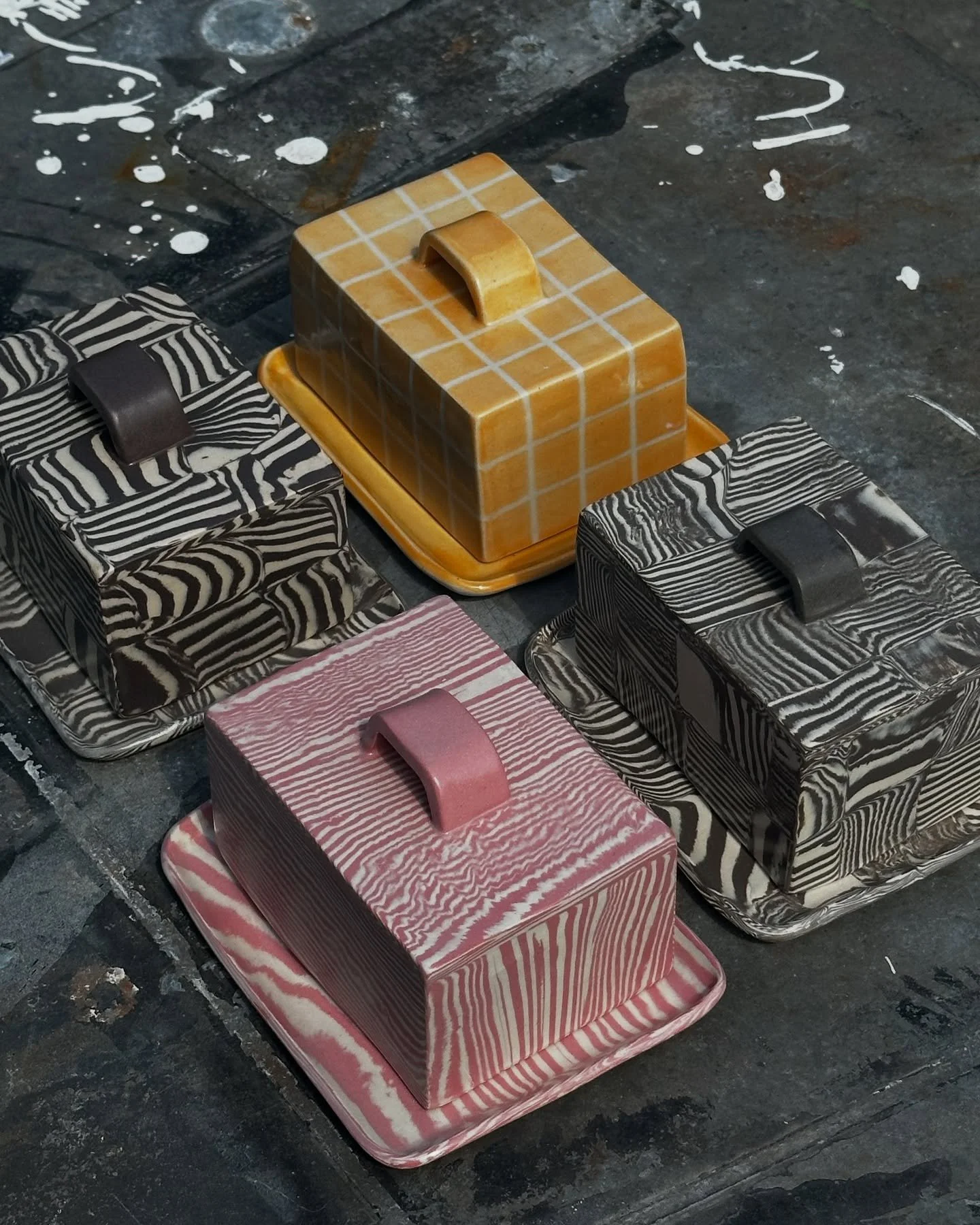 50% off butter dishes!! These butter dishes look ready for their new homes but sadly they all have small cracks or imperfections which mean they have been sitting on the shelf doing nothing! Whilst it&rsquo;s a real kick in the gut spending hours wor