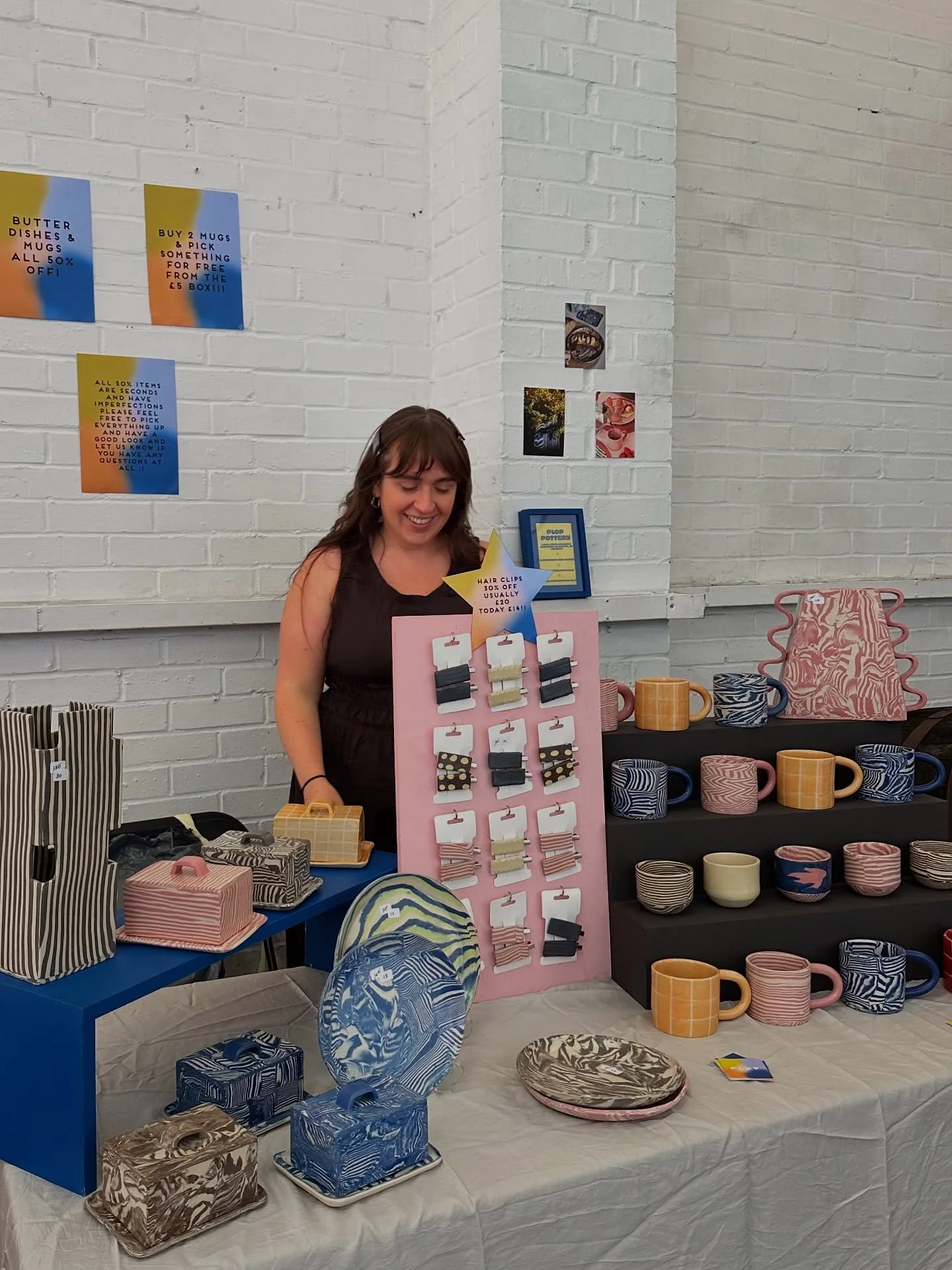 My first market of 2025 and it was so joyful 🌠🌠🌠 sunny south London was popping and I feel very grateful for all those who came and said hi, and even took a plop home with them!! Shopping small with us small businesses really truly does keep us go