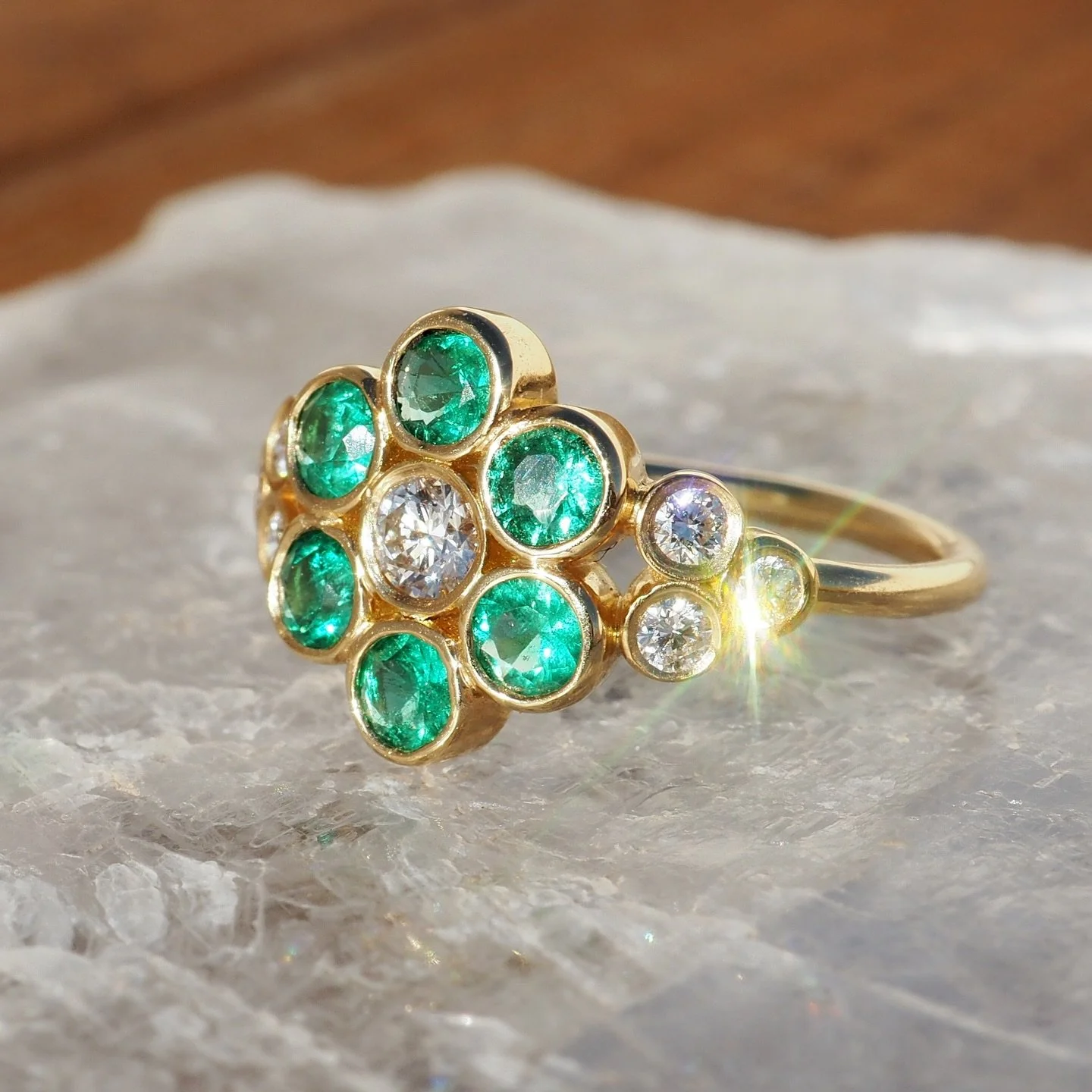 The Wildflower emerald ring with diamonds on each side representing the stars 

Emerald is linked to the heart and is the stone of love, new beginnings and abundance 🕯️

#tashiajewellery #finejewellery #emerald #craftsmanship