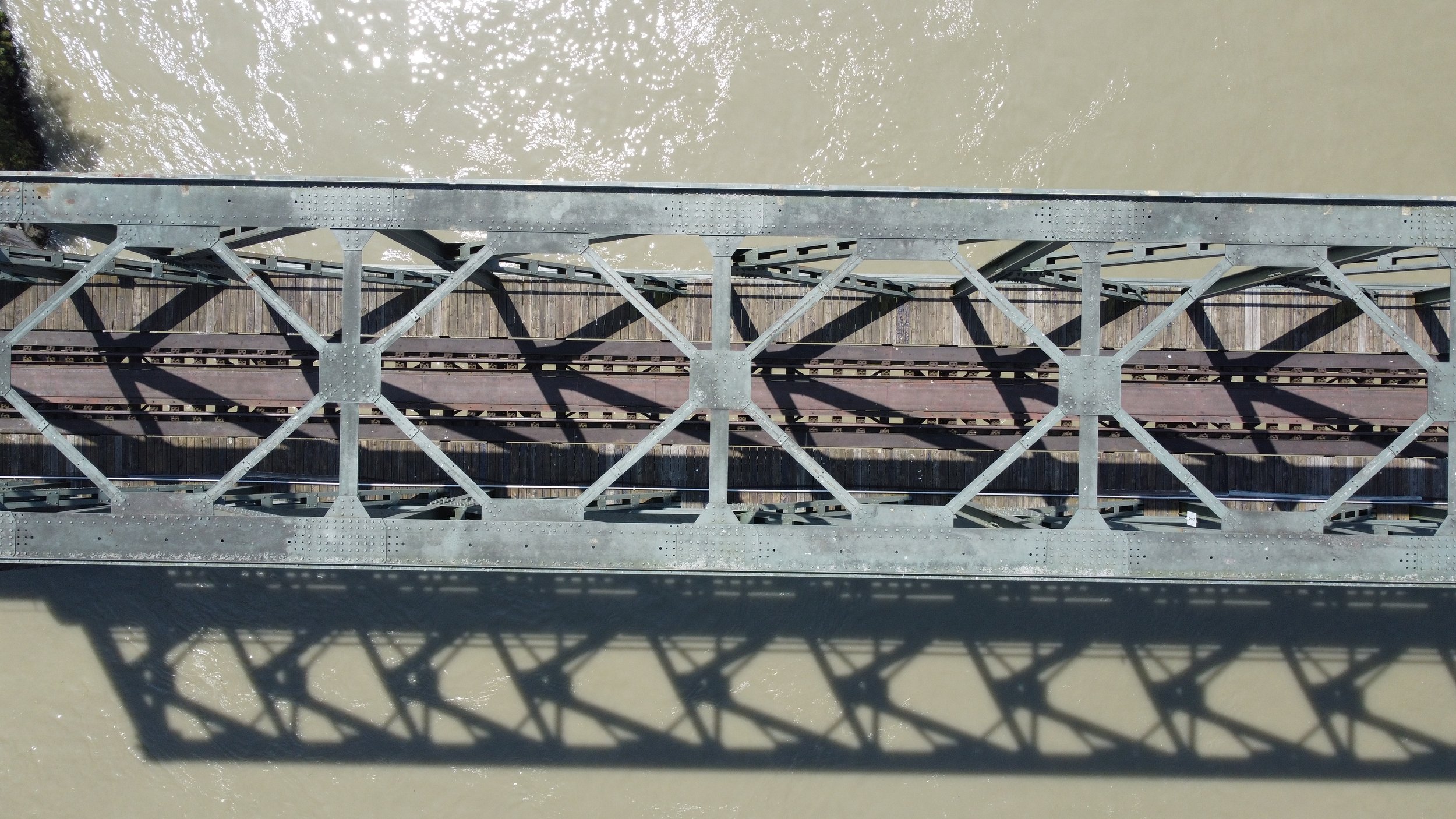 Granitbahn Kräutlsteinbrücke   von oben    202308.JPG