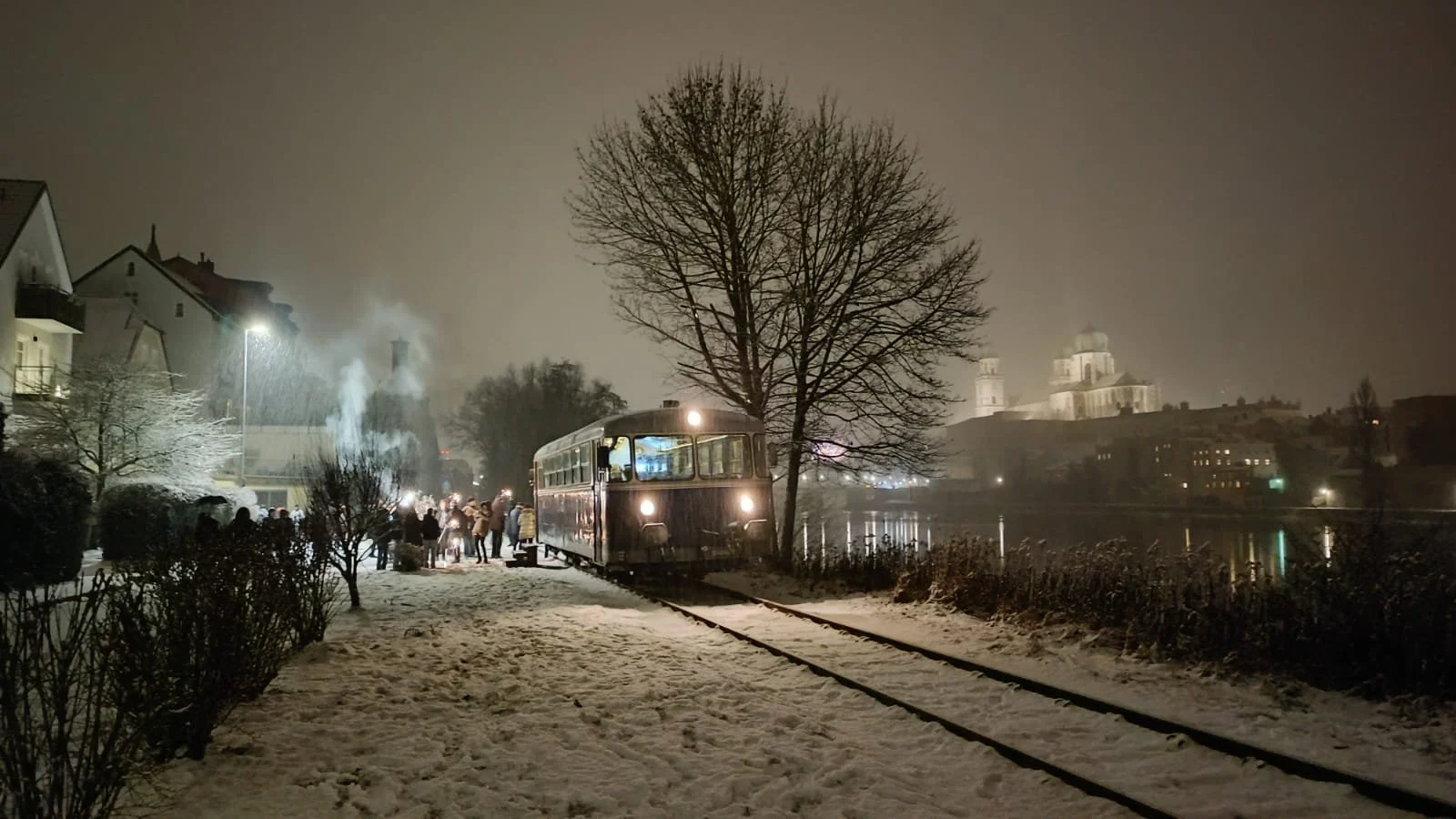 Silvesterzug der Granitbahn war im winterweißen Passau unterwegs