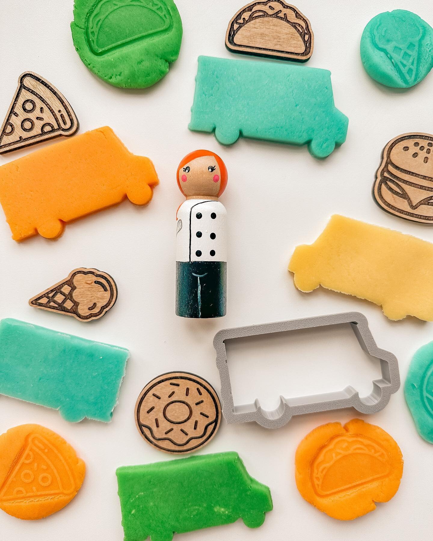 Order up! 

Another new kit hitting the shop tomorrow Tuesday, 4/25 @ 11 am EST! 

Check back later today for the entire list of kits and fillers dropping tomorrow! It&rsquo;s a big drop, so be ready! 

#thesensorymess #preschoolactivities #toddlerac