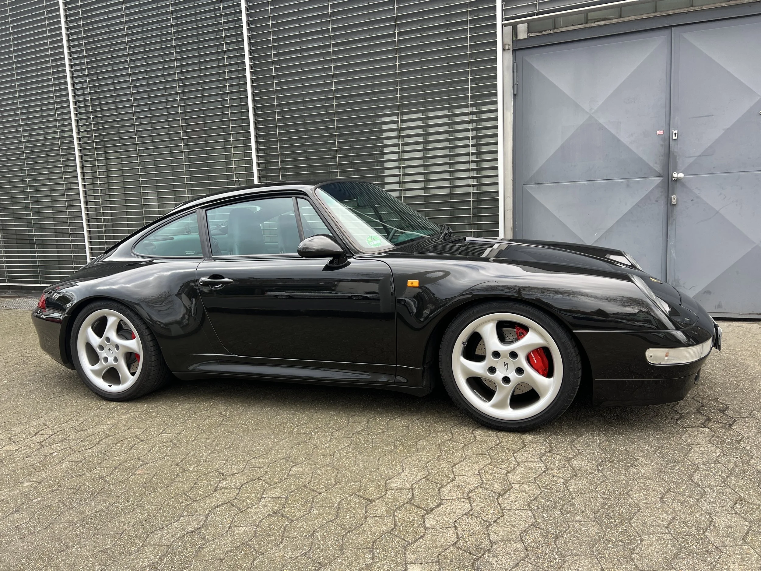 1997 Porsche 993 4S Coupé Schwarz/Nephritegrün
