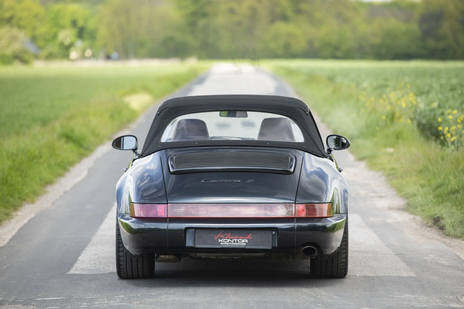 20241007_klein_Porsche_964_Carrera_2_Cabriolet-1.jpg