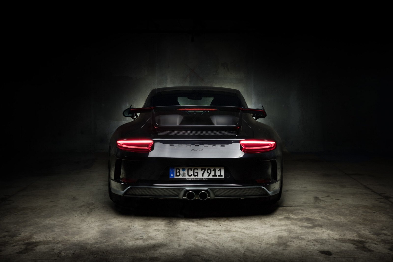 klassik kontor duesseldorf 2017 Porsche 991 Coupé GT3 - Schwarz pic 01.jpg