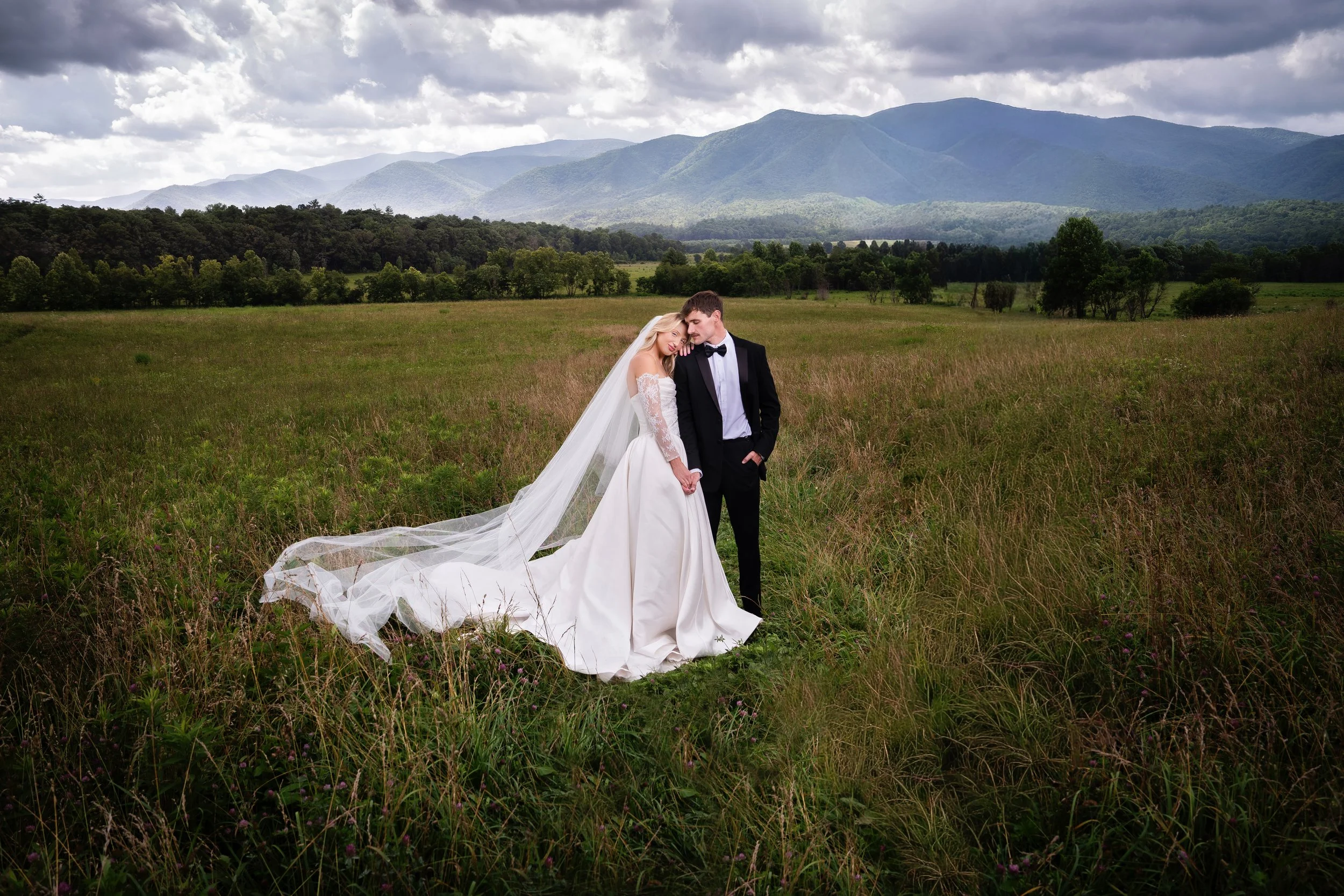 Riley&Juliafavs1EF-34rfWeb.jpg