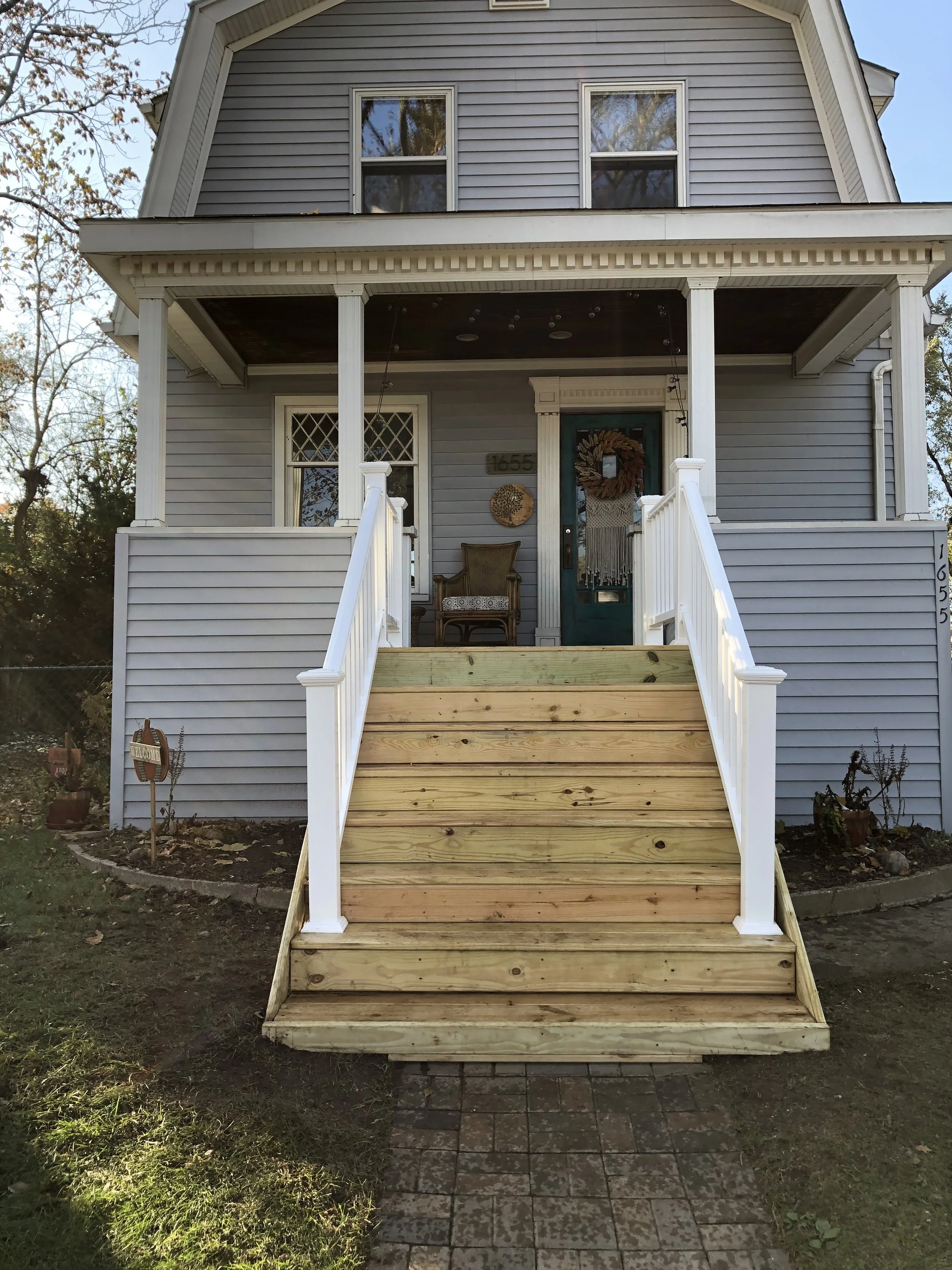Dexter, MI - Front wood steps