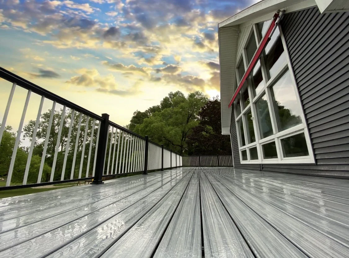 Chelsea, MI - Trex deck with handrail. 