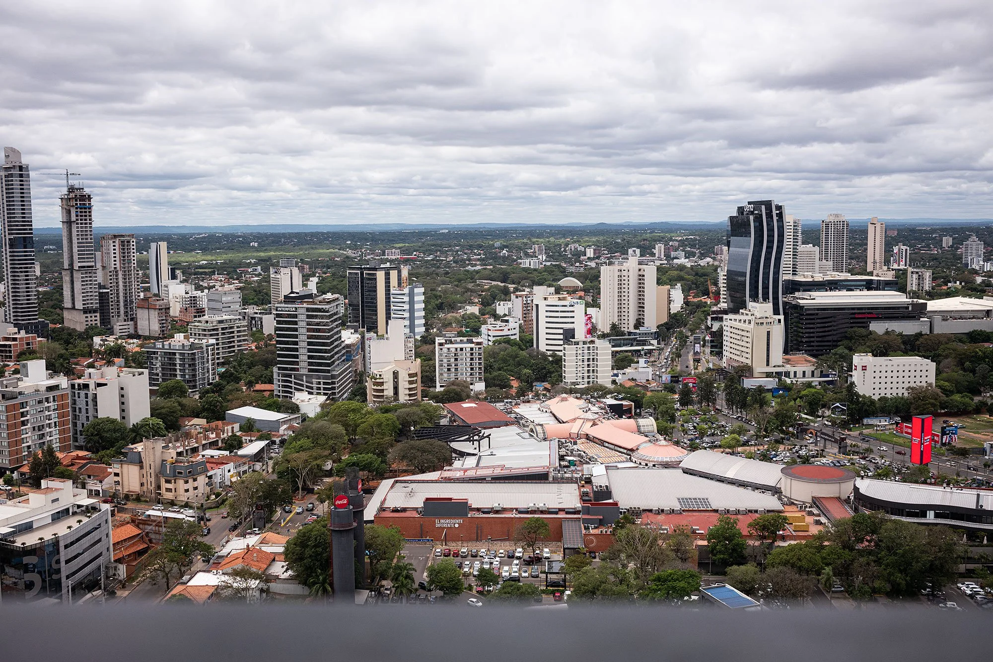 2025-11-08-asuncion-L1003570.jpg