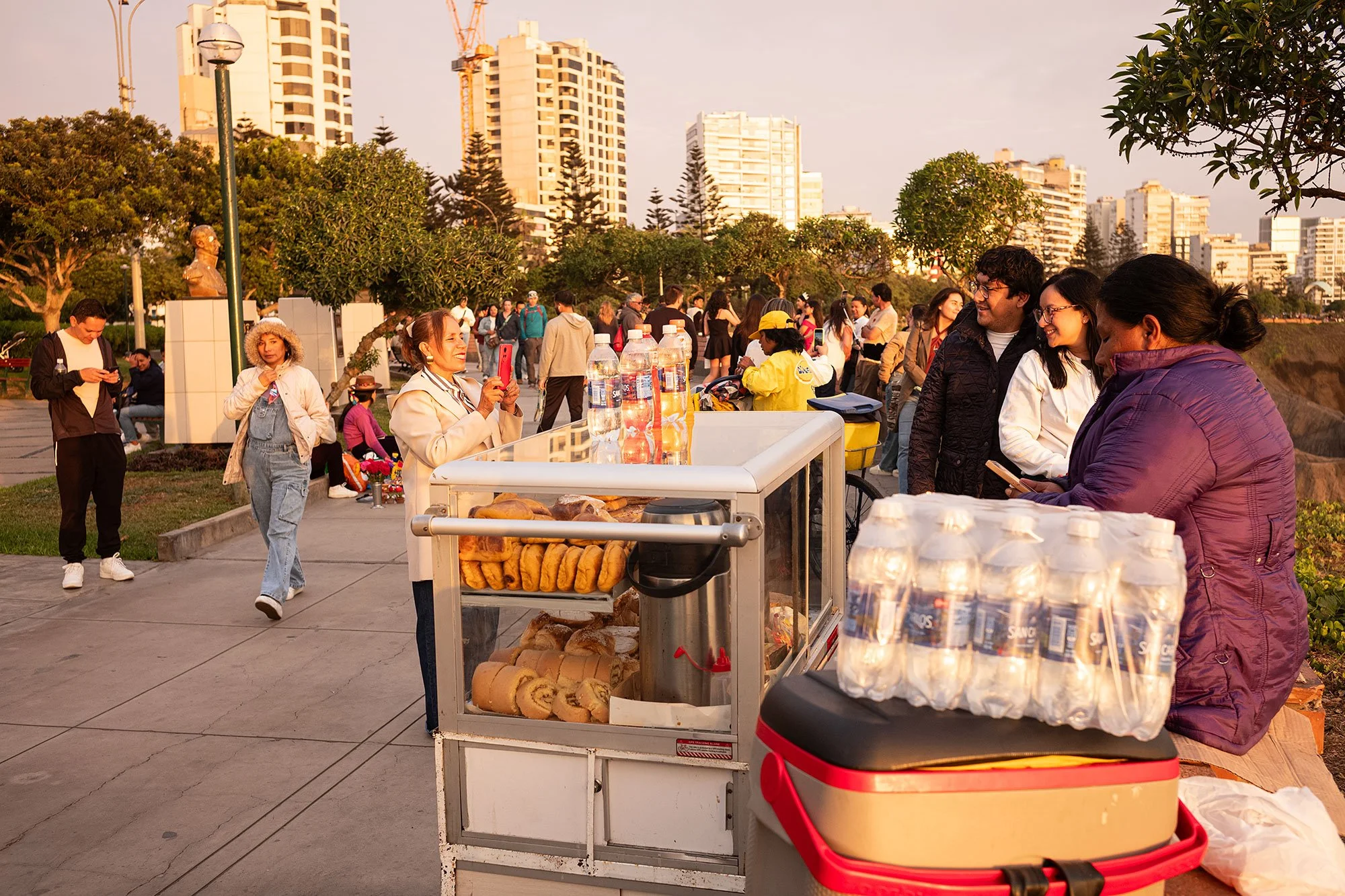 2025-11-15-lima-L1004478.jpg