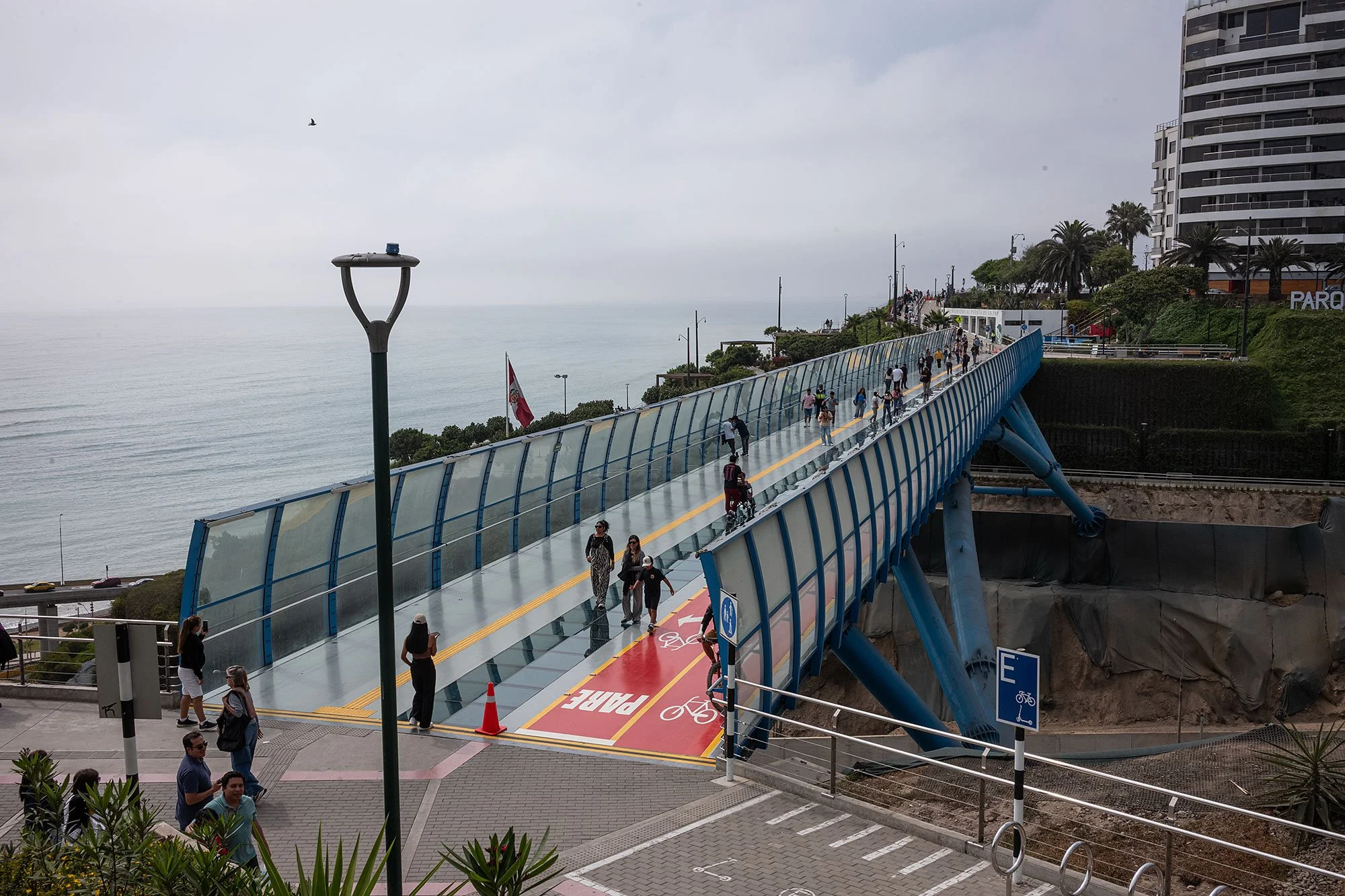 2025-11-16-lima-L1004610.jpg