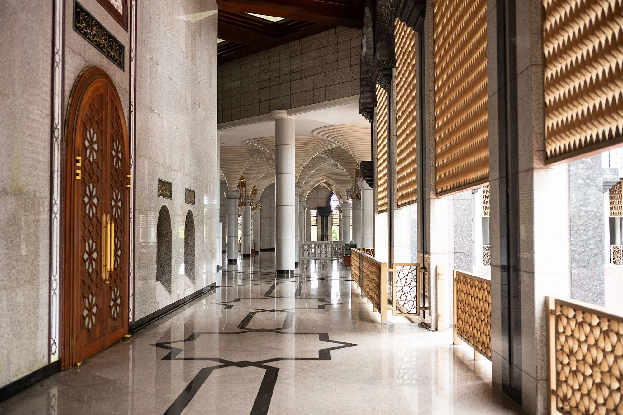 Jame' Asr Hassanil Bolkiah Mosque, Brunei.