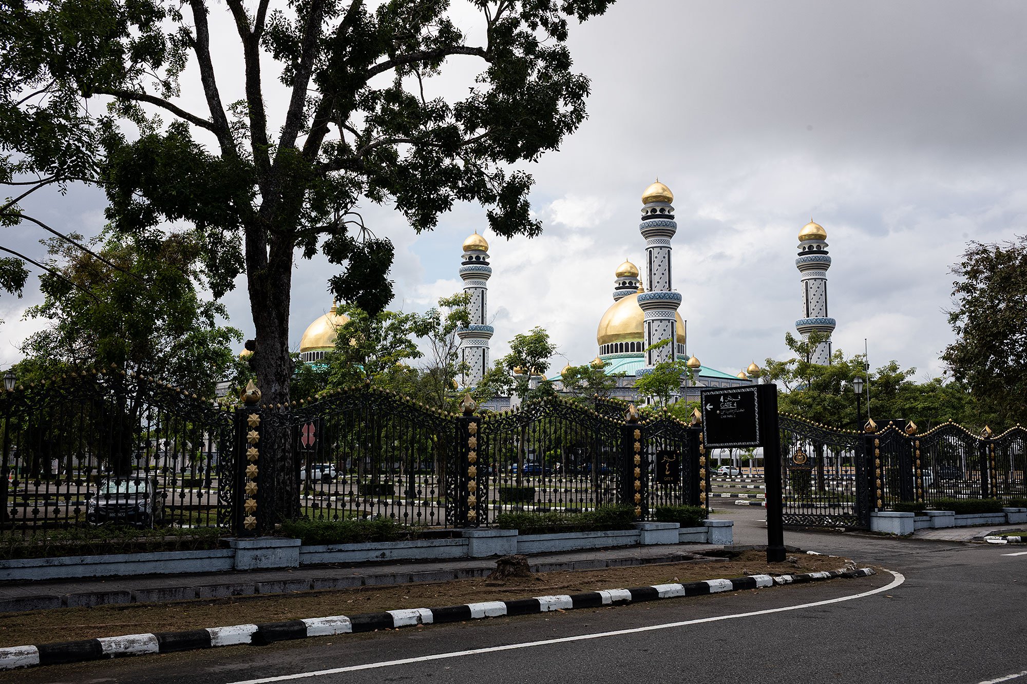 Jame' Asr Hassanil Bolkiah Mosque, Brunei.