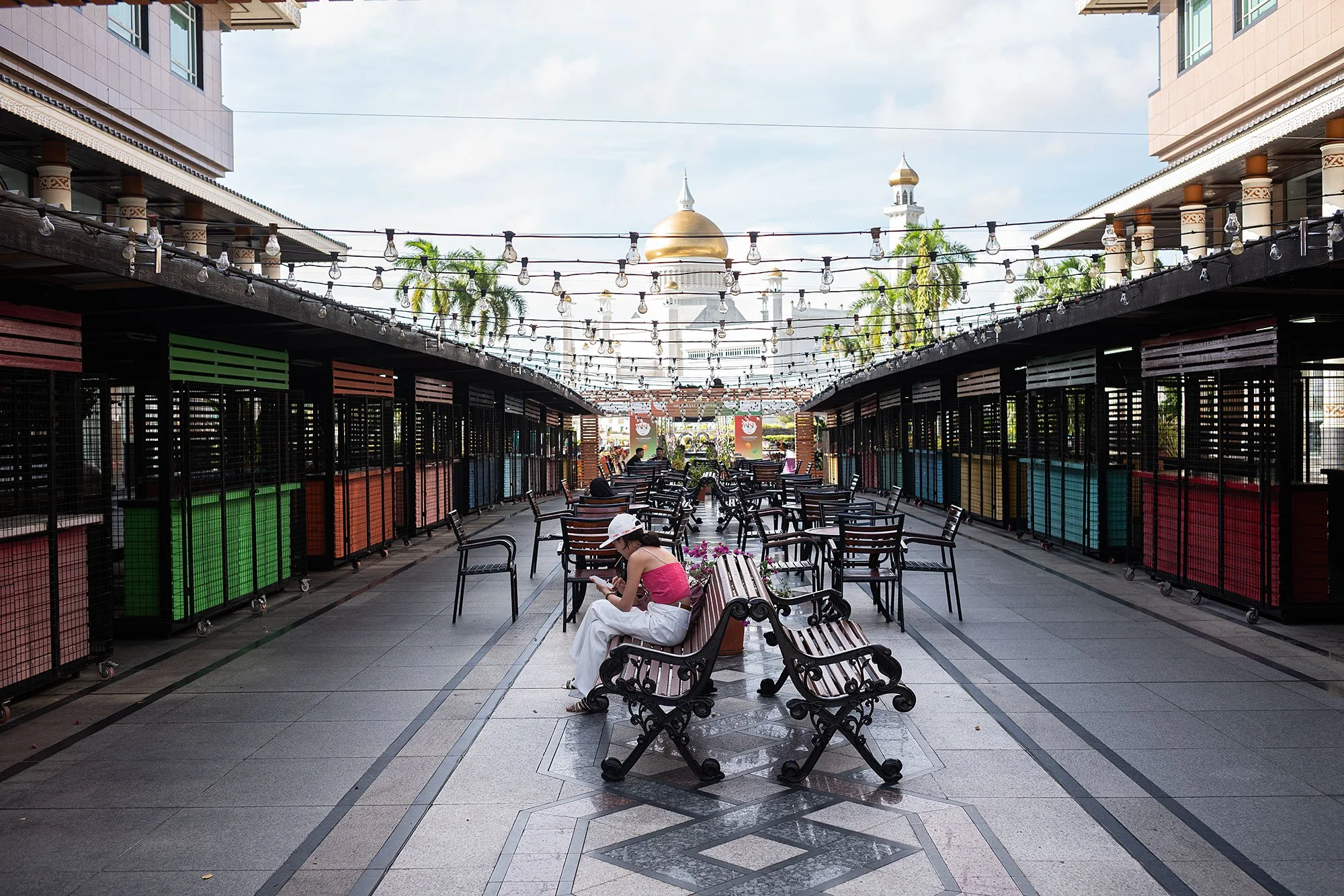 Omar Ali Saifuddien Mosque, Brunei.