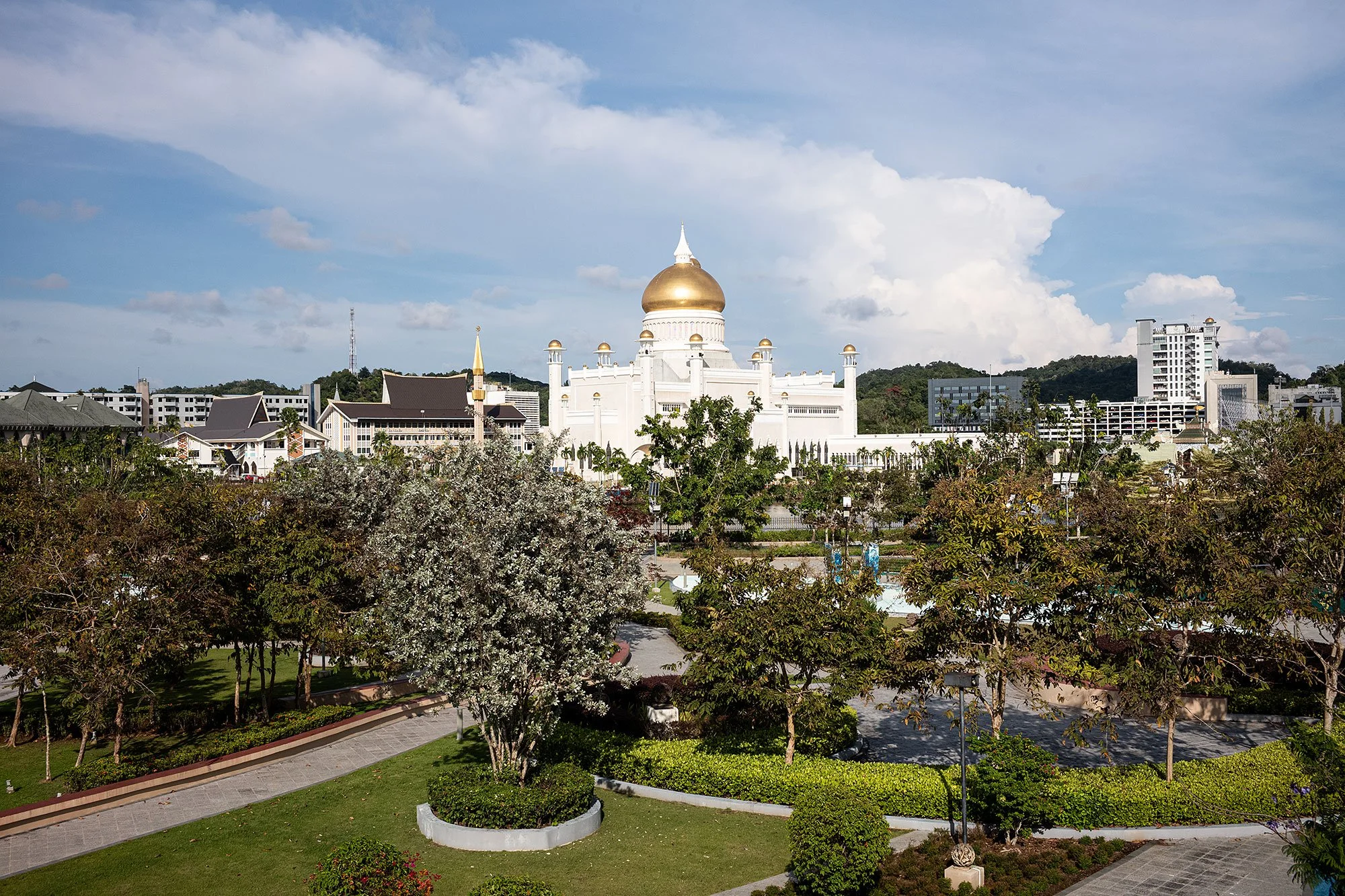 Omar Ali Saifuddien Mosque, Brunei.