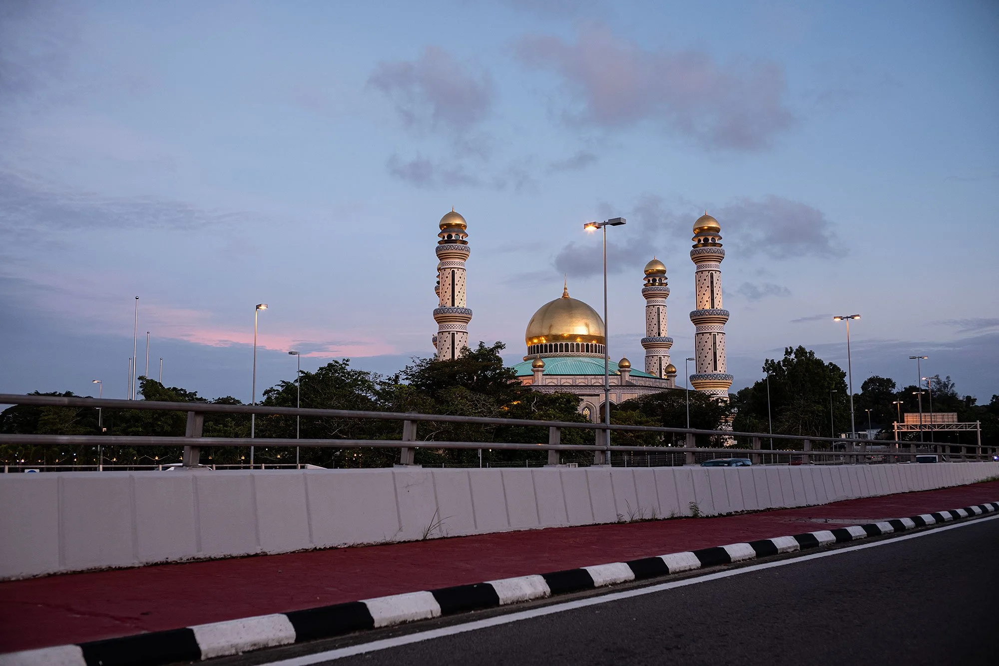 Jame' Asr Hassanil Bolkiah Mosque. Bandar Seri Begawan, Brunei.