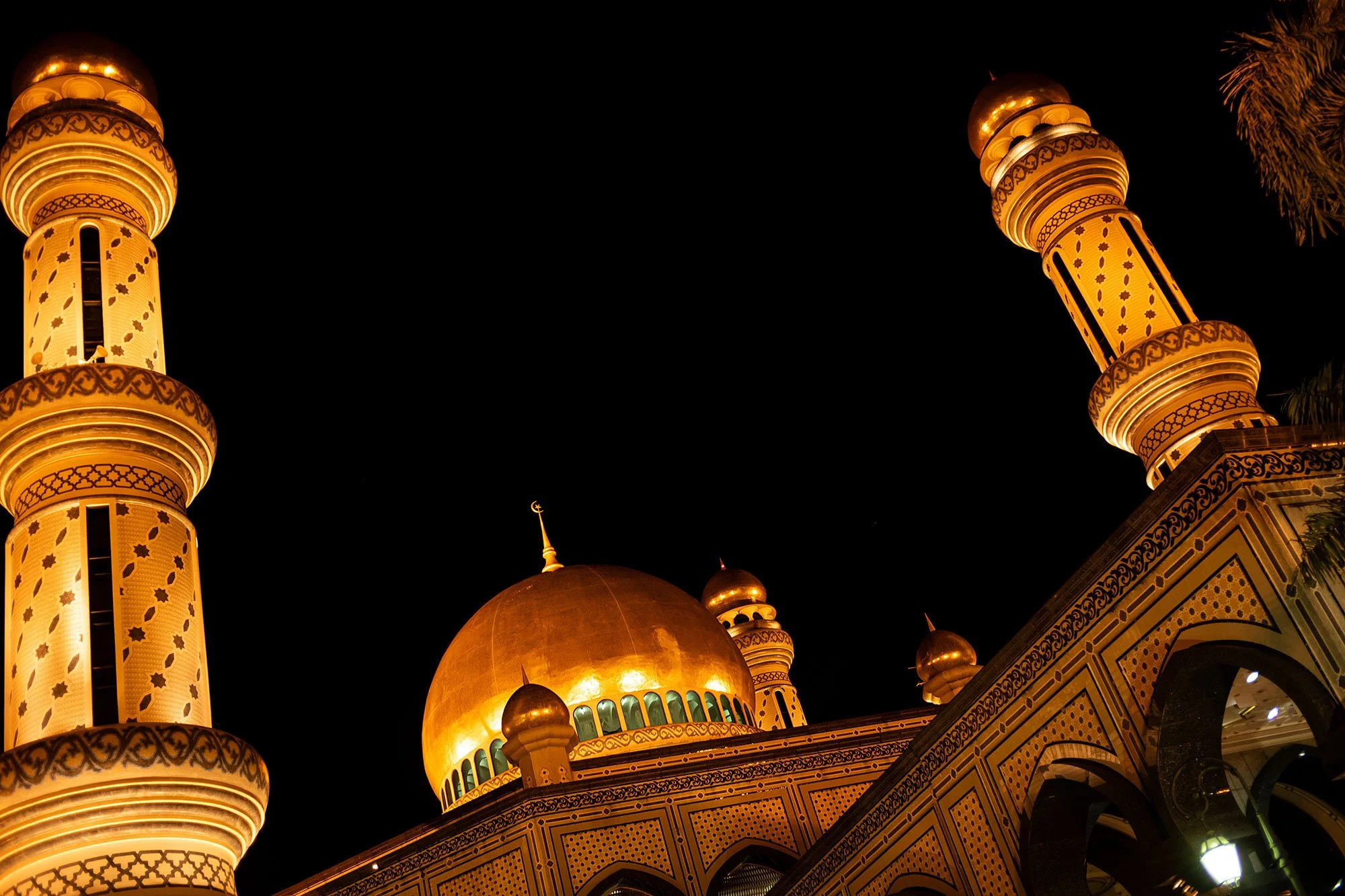 Jame' Asr Hassanil Bolkiah Mosque. Bandar Seri Begawan, Brunei.