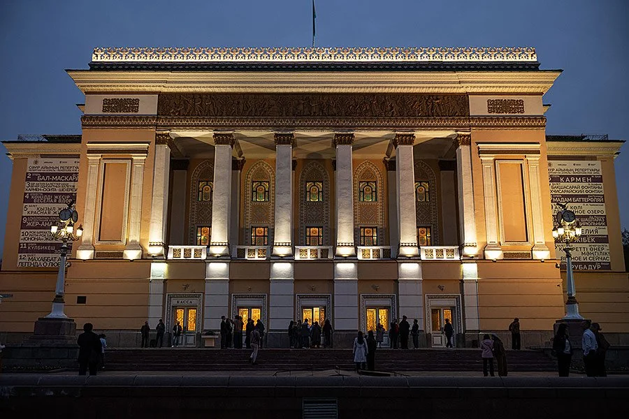 A second day in Almaty &amp; a night at the ballet.