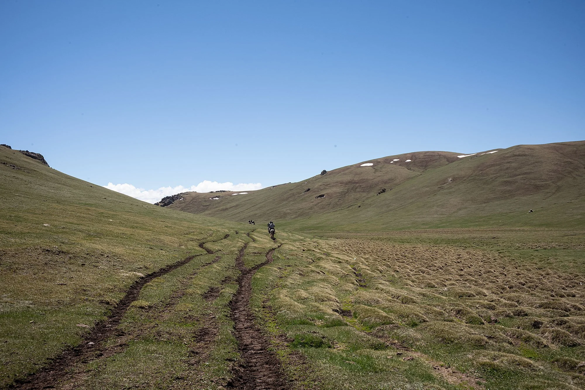 The trail from Kyzart to Song Kul, Kyrgyzstan.