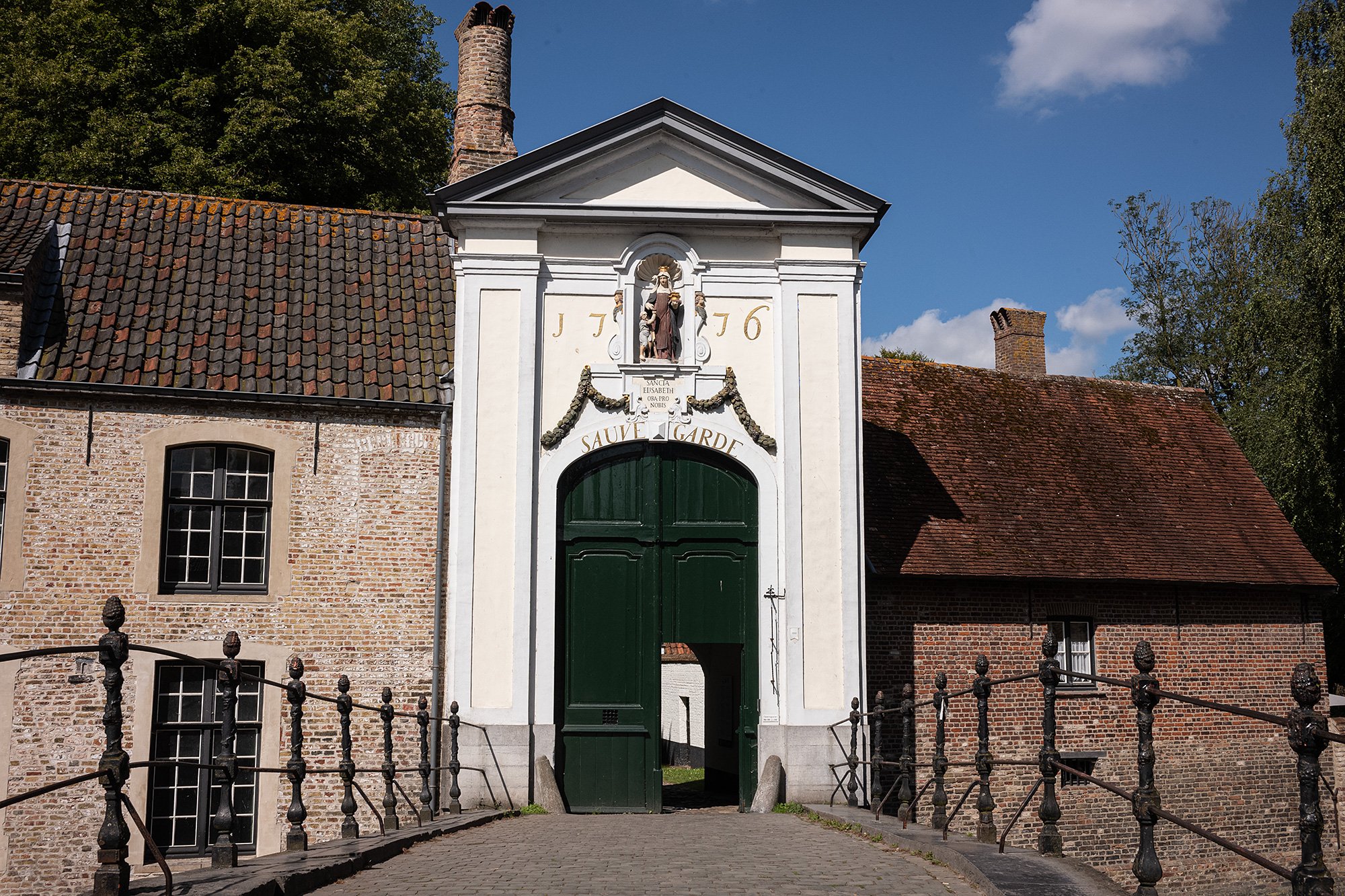 Entrance to Ten Wijngaerde. Bruges, Belgium