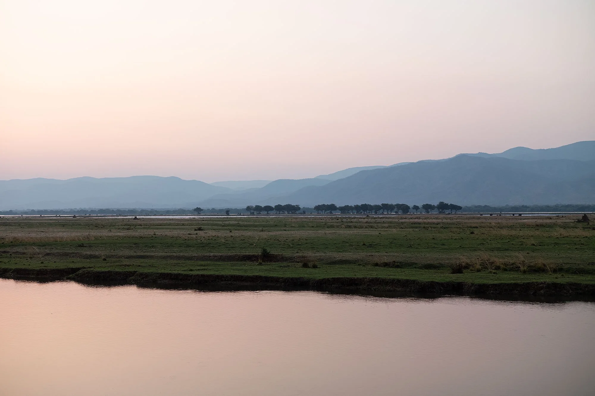 Sunset. Mana Pools, Zimbabwe.