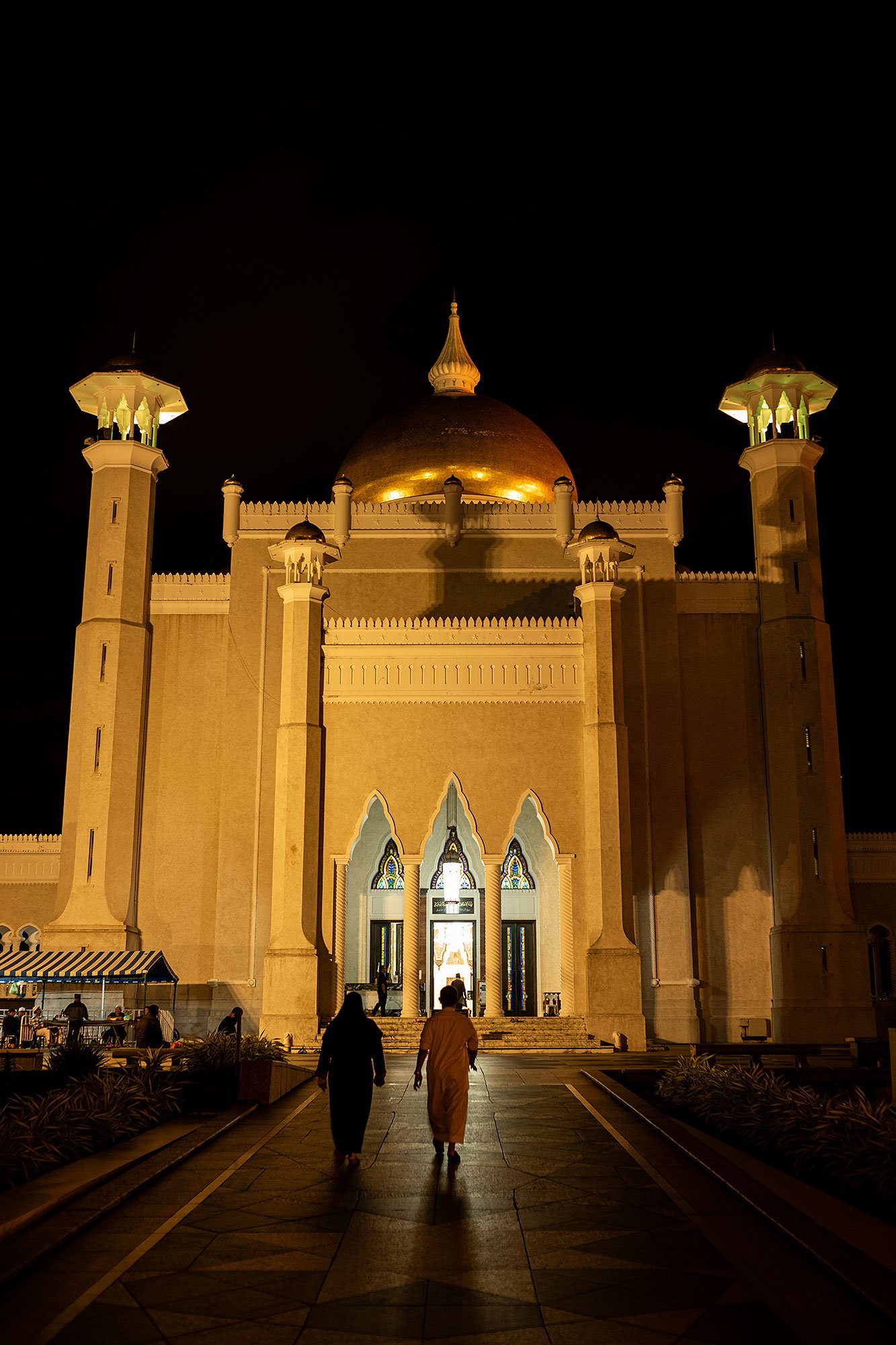 Omar Ali Saifuddien Mosque. Bandar Seri Begawan, Brunei.