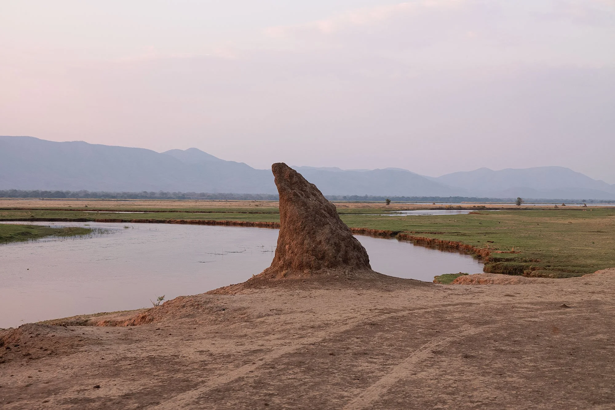 Sunset. Mana Pools, Zimbabwe.