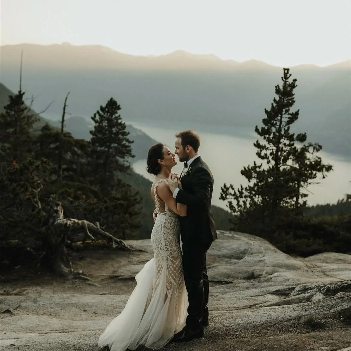 We believe every bride deserves to glow as beautifully as the view.✨

Looking back at this breathtaking mountaintop moment of our bride and groom K+Y, that was made possible by @shariandmike and the incredible team @petitepearlevents .

Happy it all 