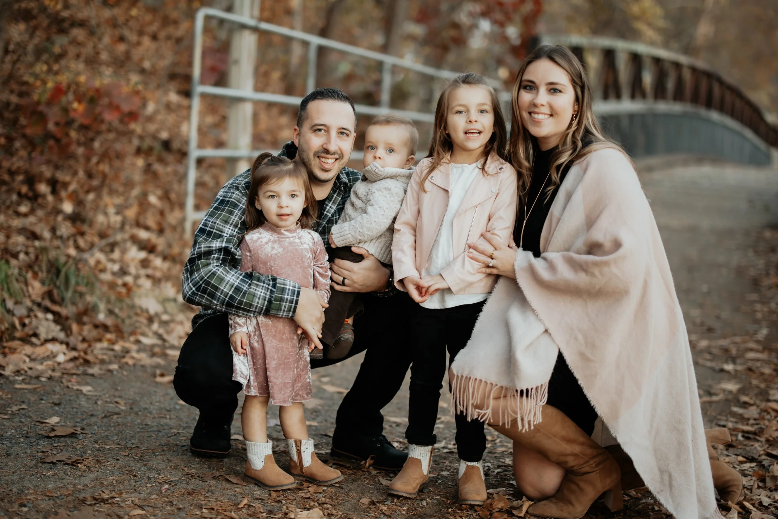 SHEEHAN FAMILY SESSION 11-16-24-08.jpg