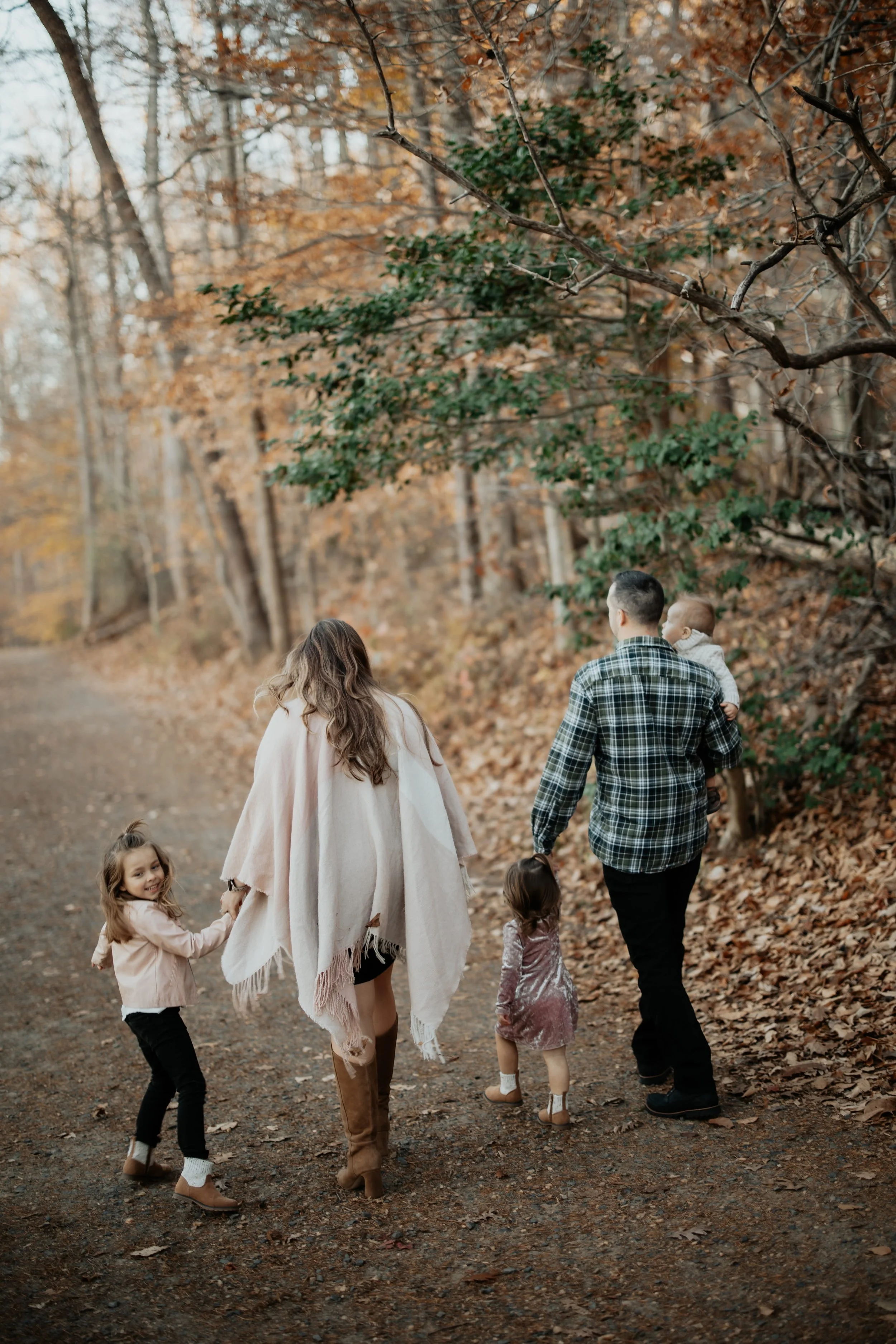 SHEEHAN FAMILY SESSION 11-16-24-15.jpg