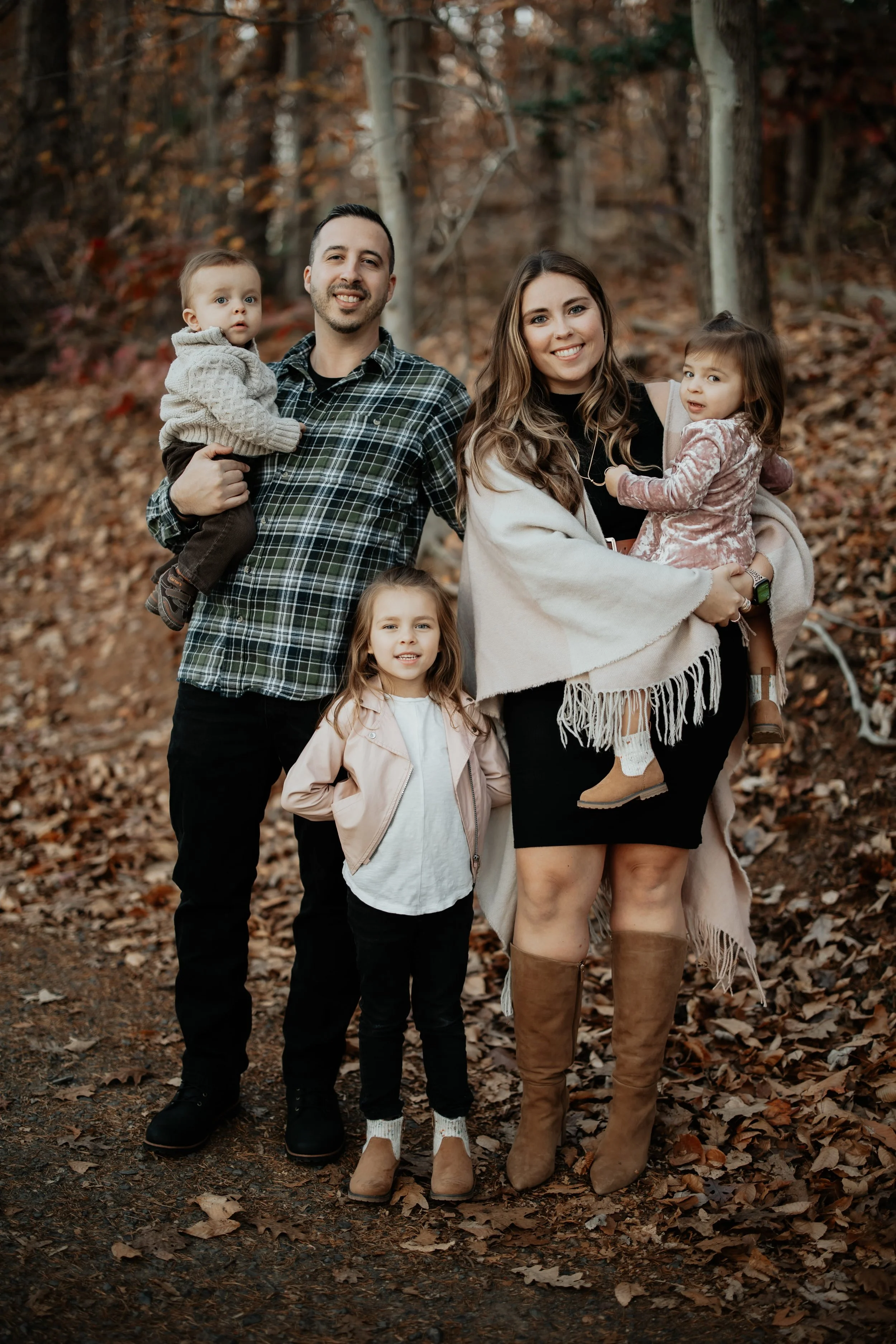 SHEEHAN FAMILY SESSION 11-16-24-13.jpg