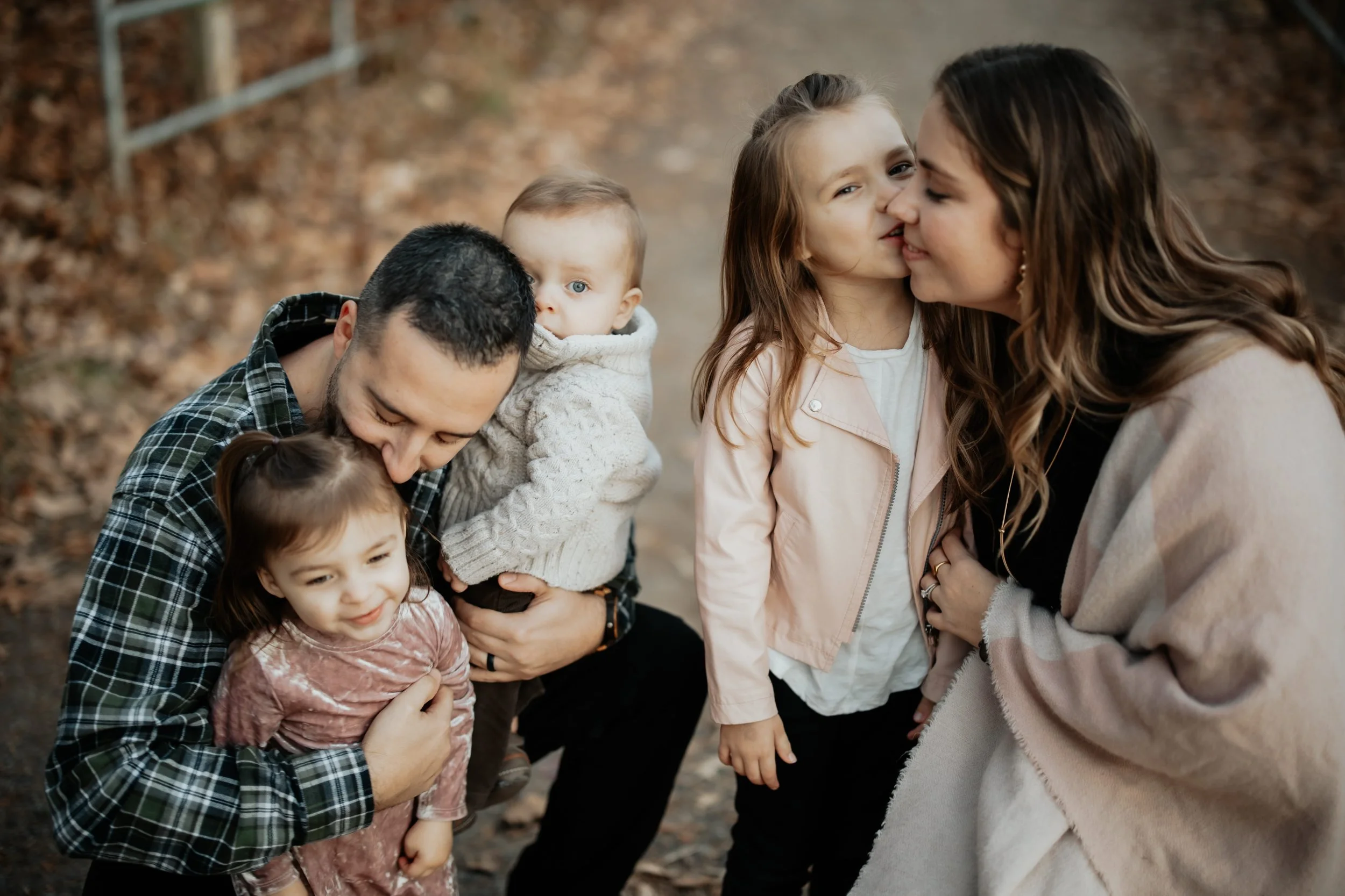 SHEEHAN FAMILY SESSION 11-16-24-07.jpg