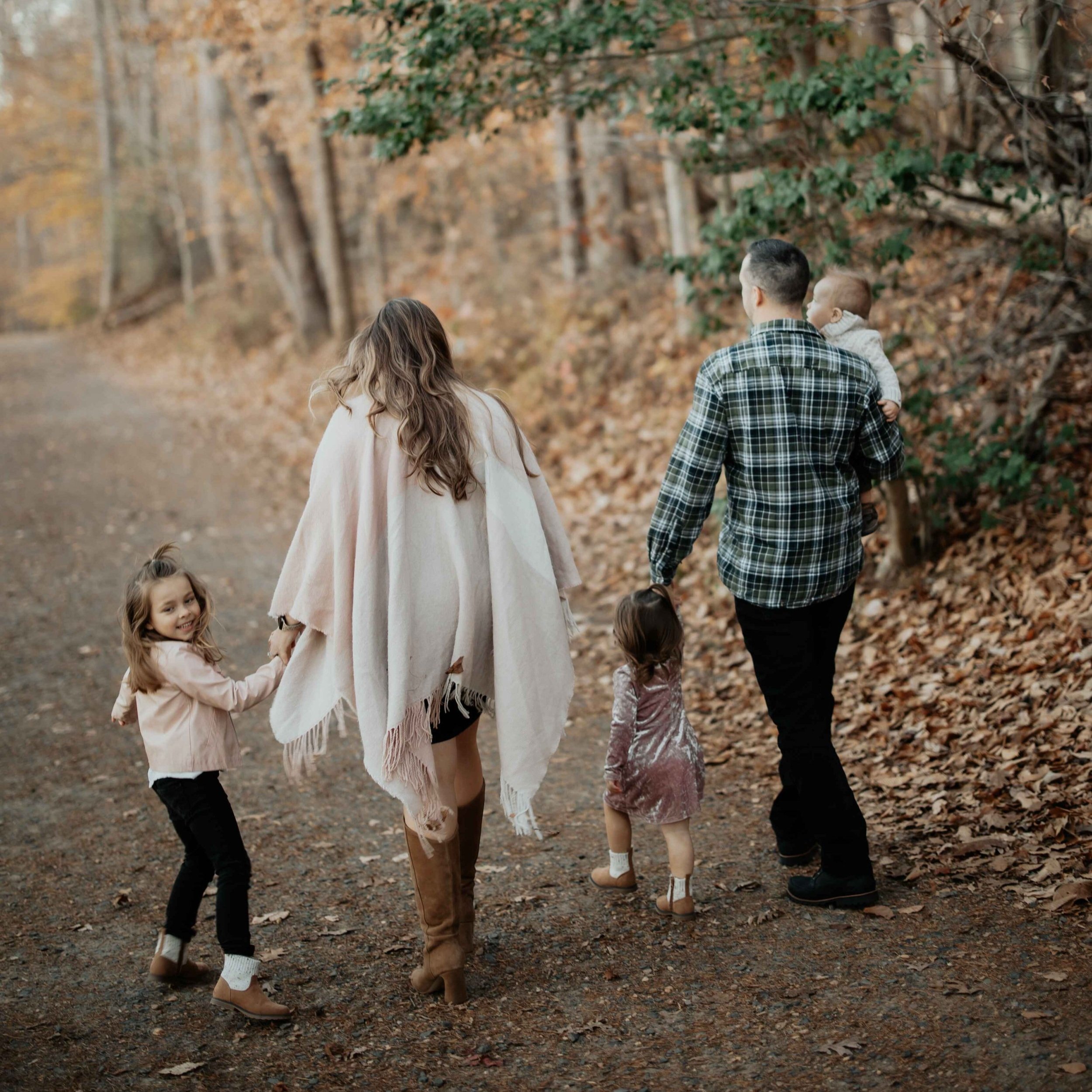 SHEEHAN FAMILY SESSION 11-16-24-15.jpg