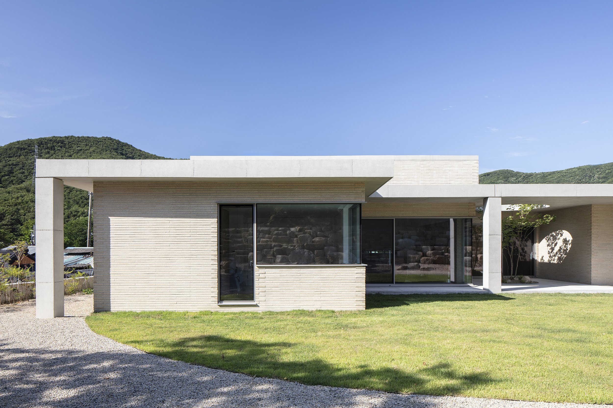 Miho House