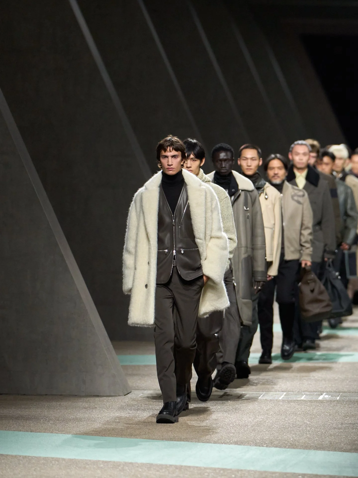 Fineapple Asia - Cedric Ho 何瑋桁 - Runway - Hermes
