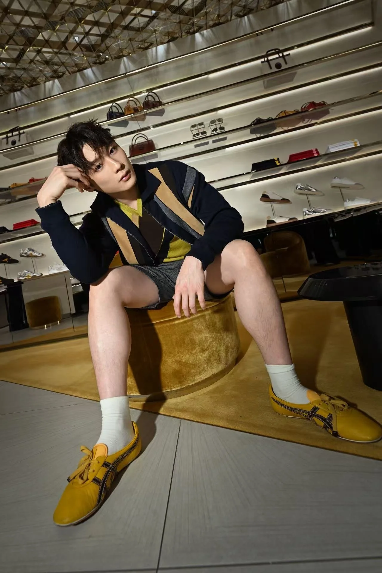 Fineapple Asia - Chris Tong 湯君耀 - Brands - Versace