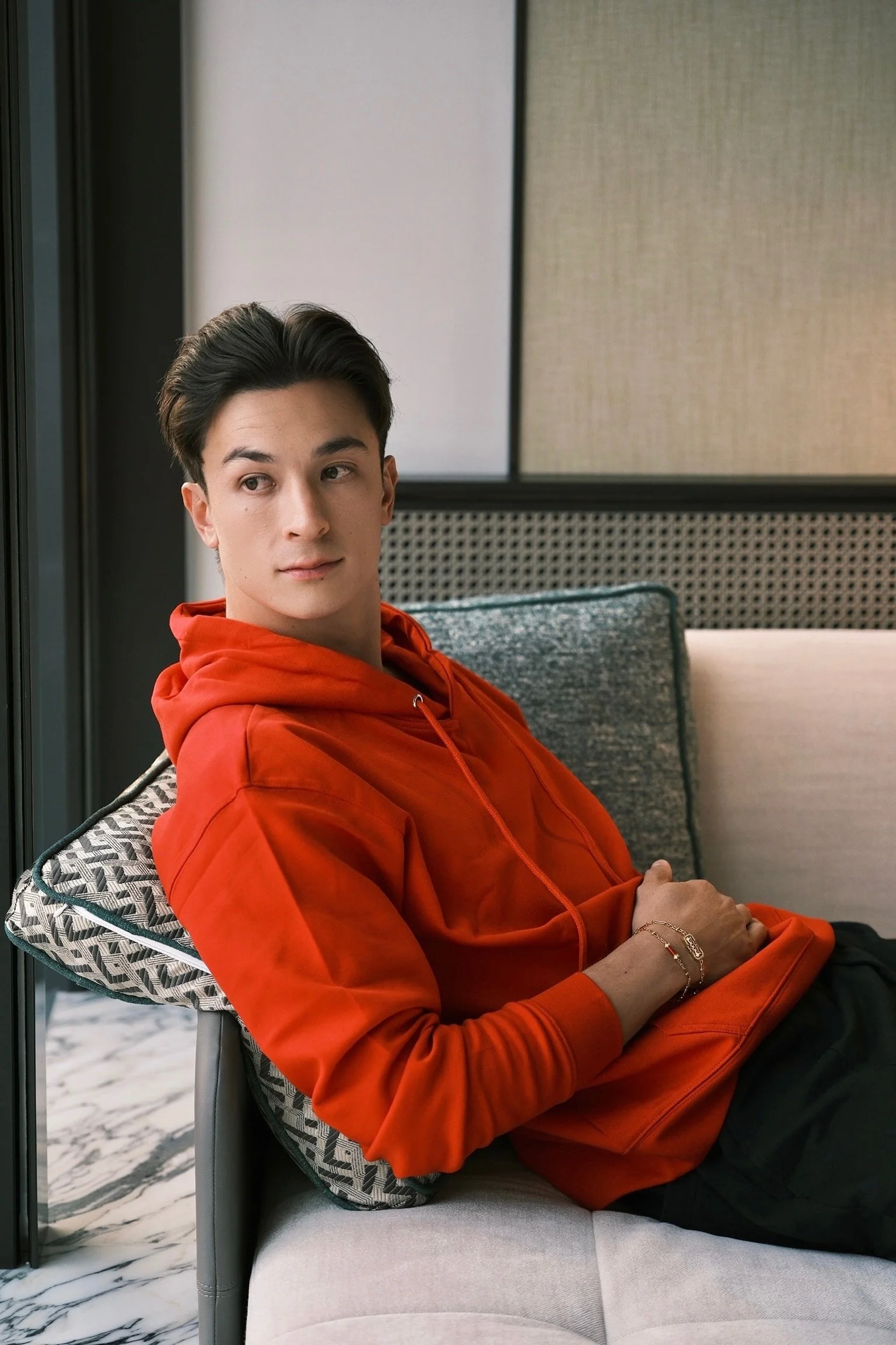 Fineapple Asia - Matt Orr 安永佳 - Brands - Chow Tai Fook