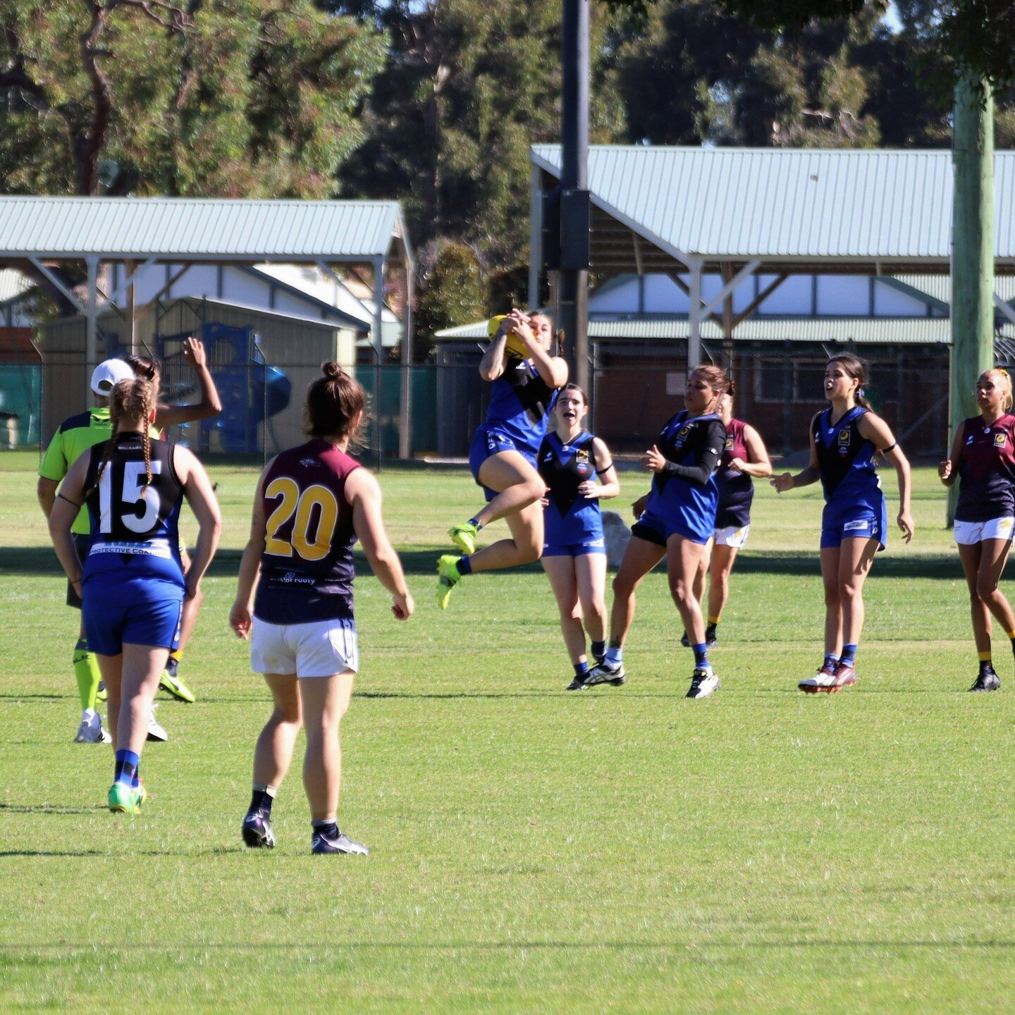Taniesha Quince taking an absolute pearler of a mark yesterday in their first WIN for the season over the Manning Rippers. @fourntwenty #fntmarkoftheweek

📷 Jodie Linthorne for Ballajura Senior Football Club @jodie.my3sons 
@ballajura_sfc