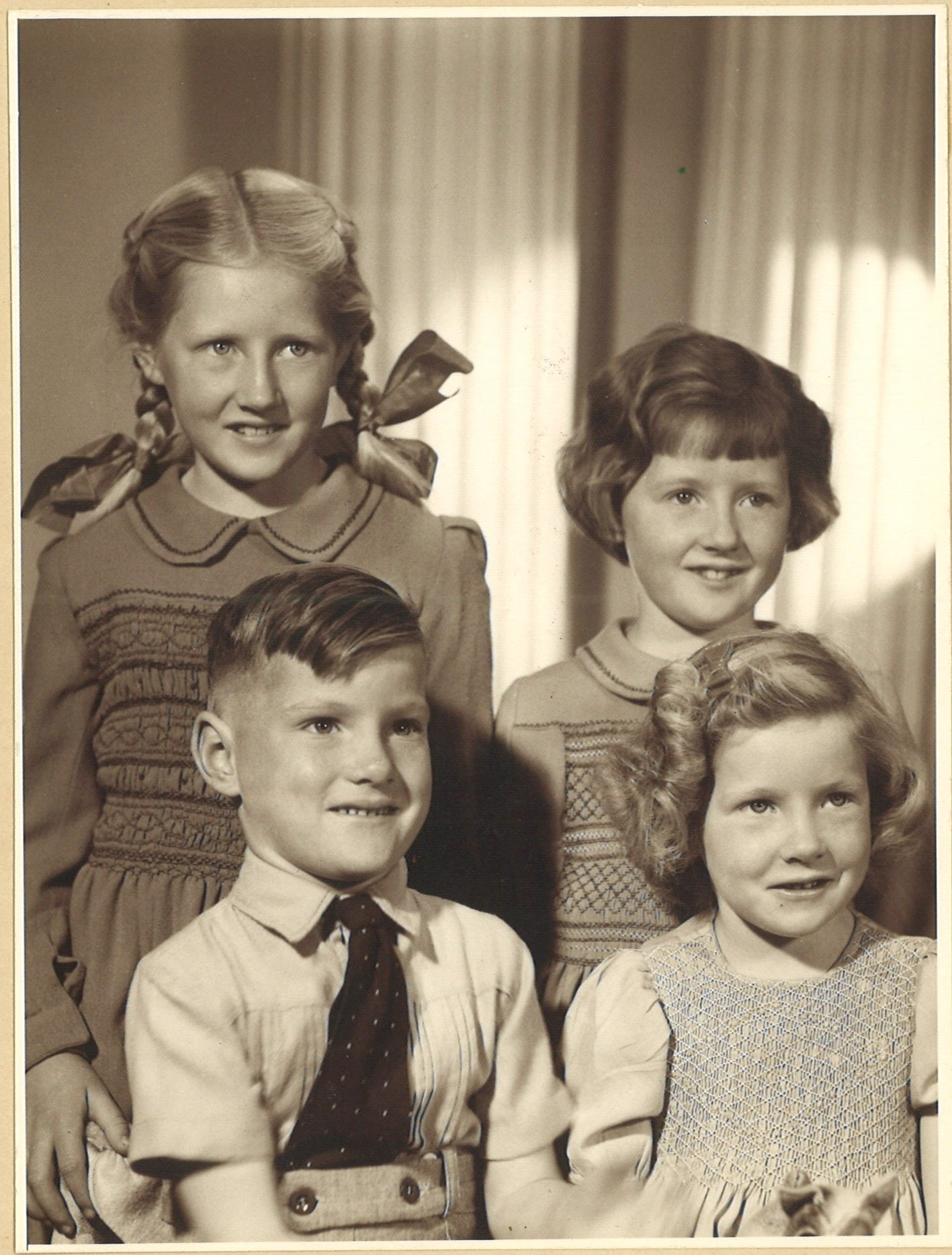 eddie siblings 1949.jpg