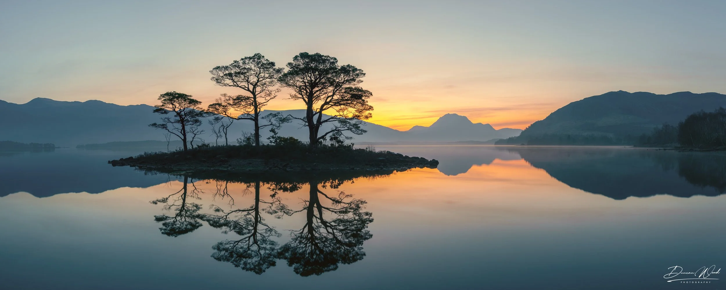 Sunrise over Loch Maree in Scotland - Landscape Photography