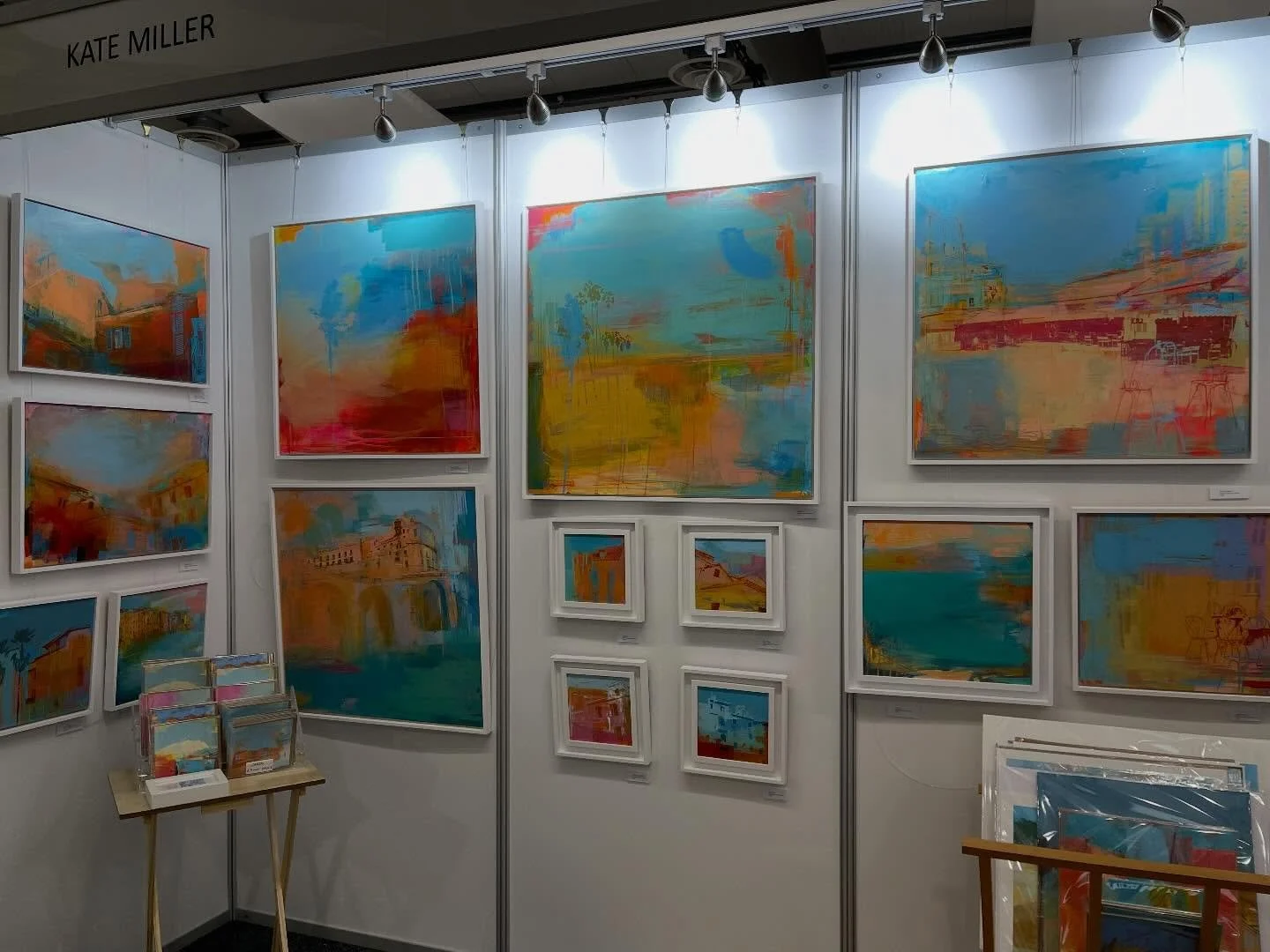 Borders Art Fair today 10-4
Saturday 10-5
Sunday 10-4
Some amazing artists!