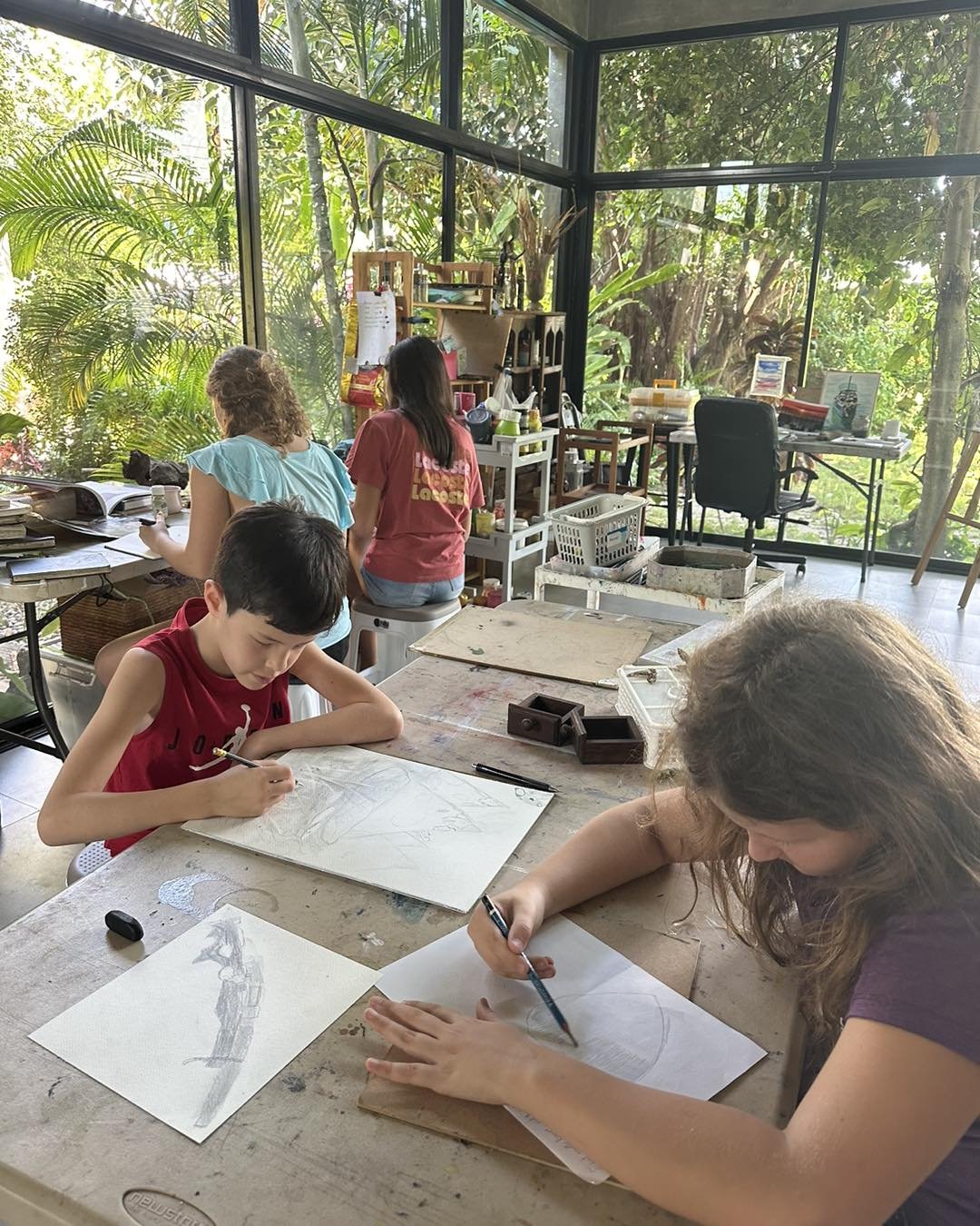 &hellip;..and the weekend just got better. Sunday morning children&rsquo;s art. As you can see all artists irrelevant of age or ability can come express themselves here.