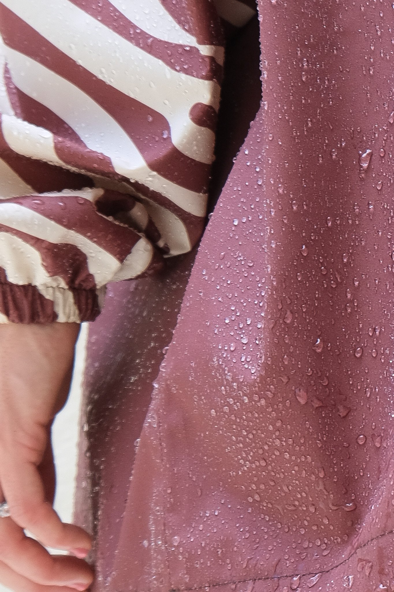 poncho pluie, cape de pluie, poncho vélo, poncho poule party, poncho festival, poncho randonné, zebra raincoat, vêtement pluie, pantalon pluie, poncho pluie zebra